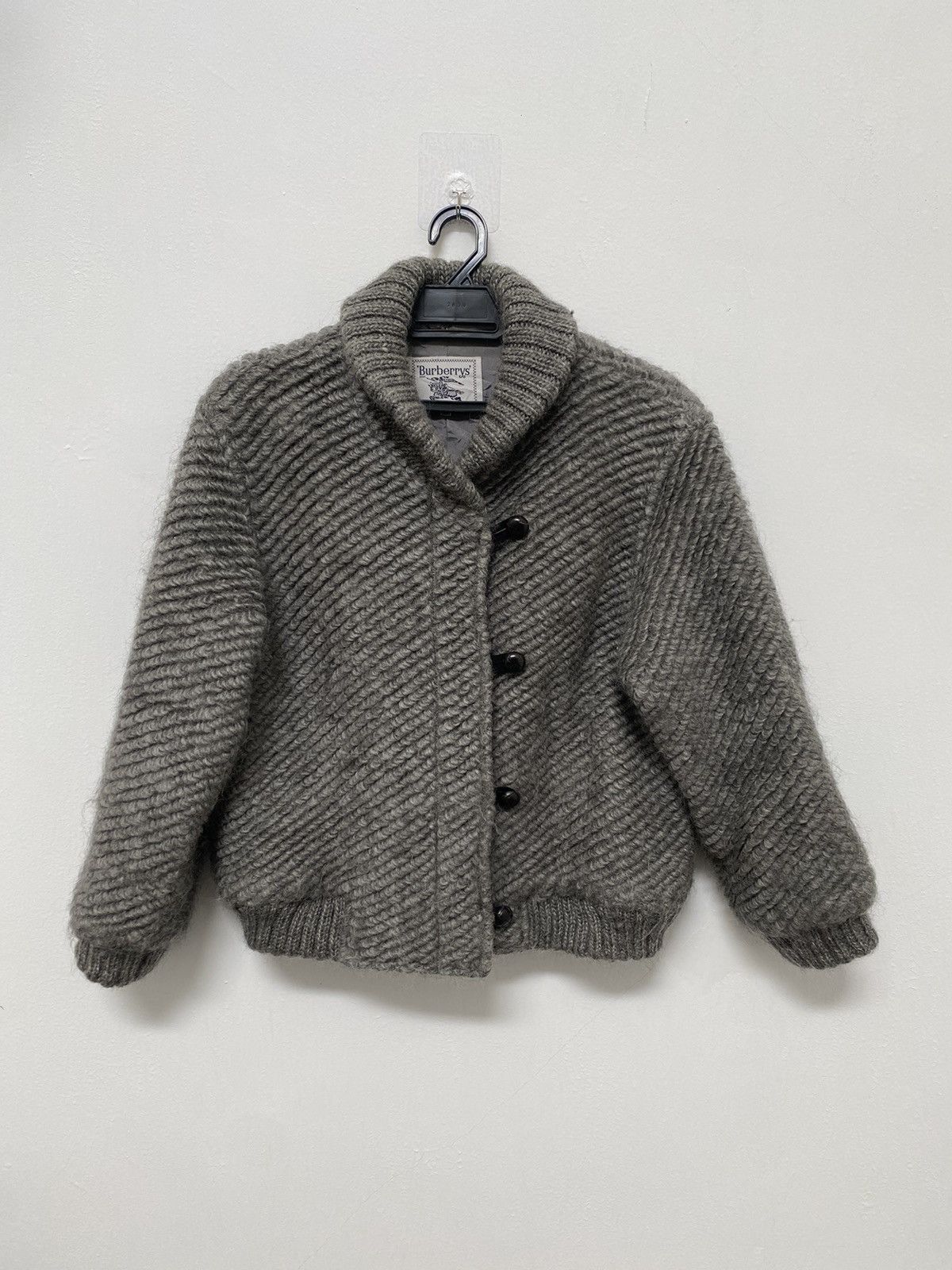 Burberry Prorsum BURBERRYS PROSUM KNIT STYLE CROPPED DESIGN WOOL Size M / US 6-8 / IT 42-44 - 1 Thumbnail