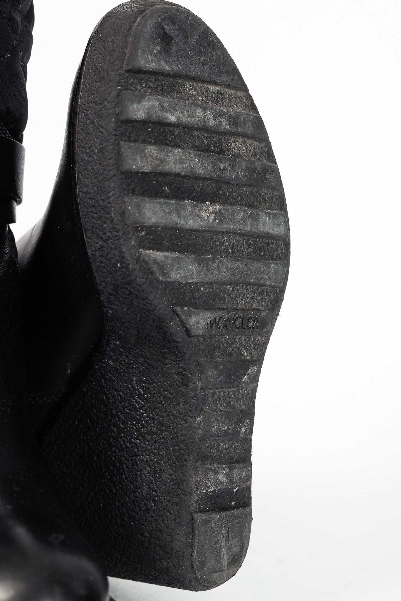 Moncler Moncler New Cernobbio Black Quilted Leather Wedge Boots Size US 6.5 / IT 36.5 - 5 Thumbnail