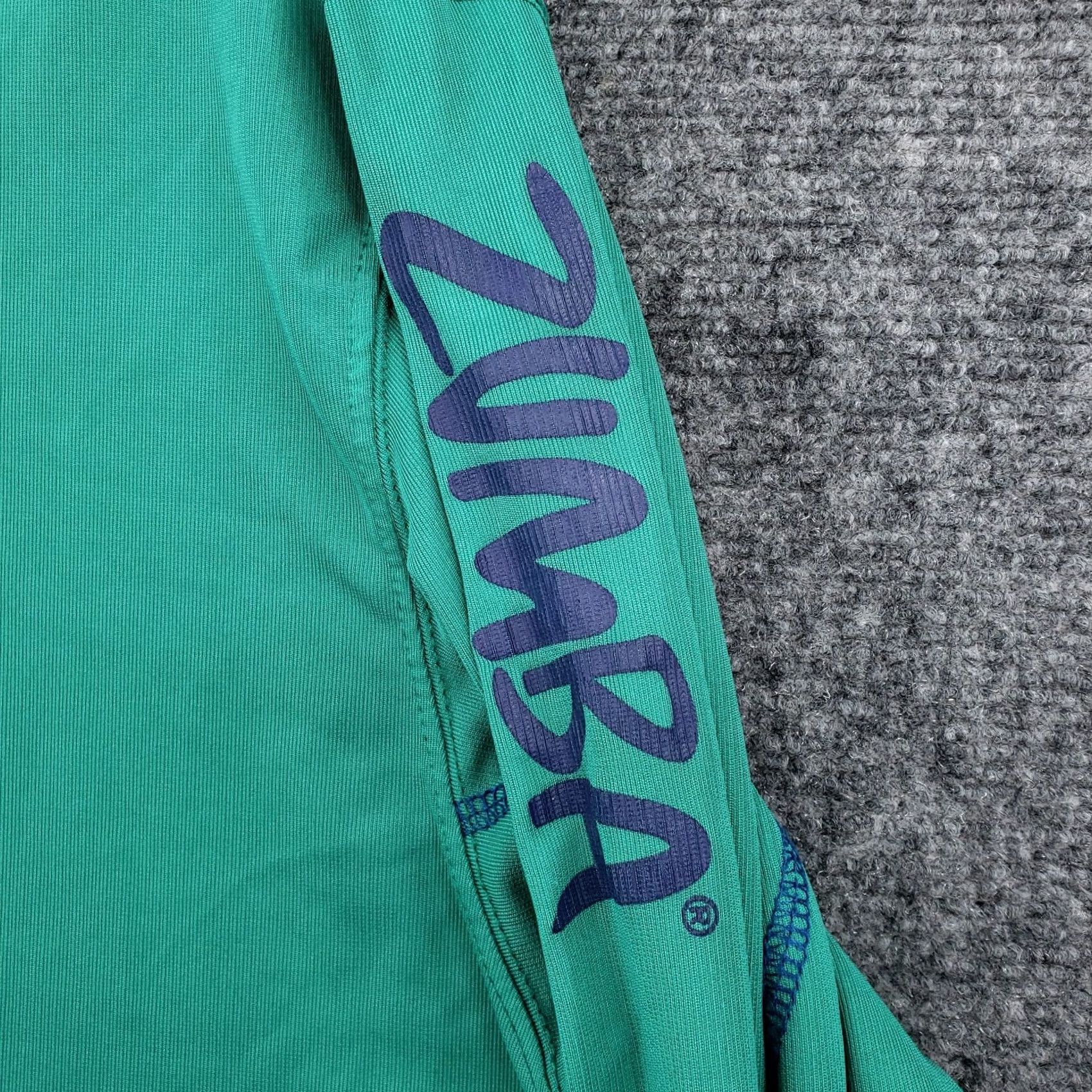 Vintage Zumba T-Shirt Mens Medium Green Long Sleeve Pullover Workout Activewear Size US M / EU 48-50 / 2 - 7 Thumbnail