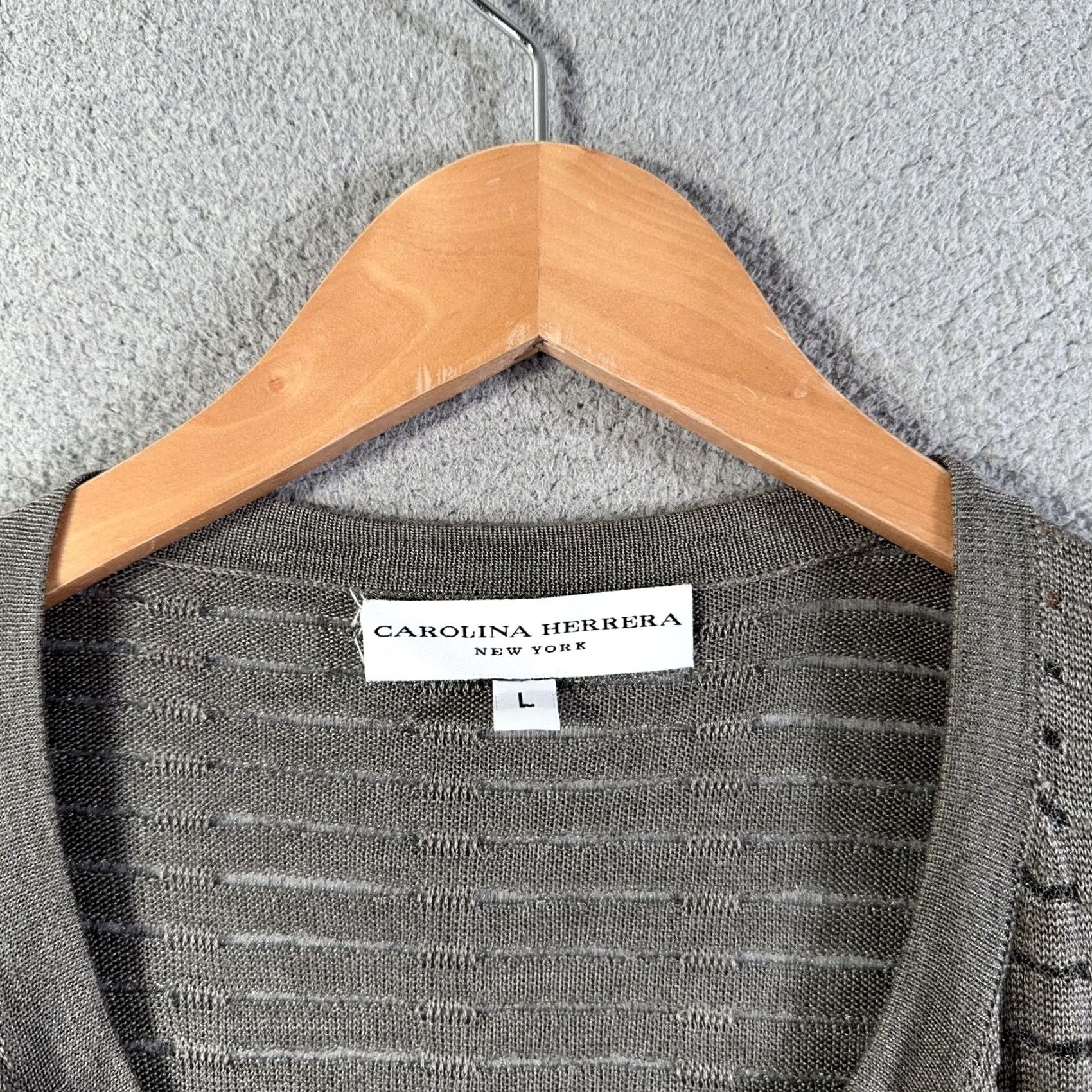 Carolina Herrera Carolina Herrera Cardigan Sweater Womens Large Gray Silk Cashmere Open Knit Crew Neck Long Sleeve Pockets Lightweight Size L / US 10 / IT 46 - 2 Thumbnail