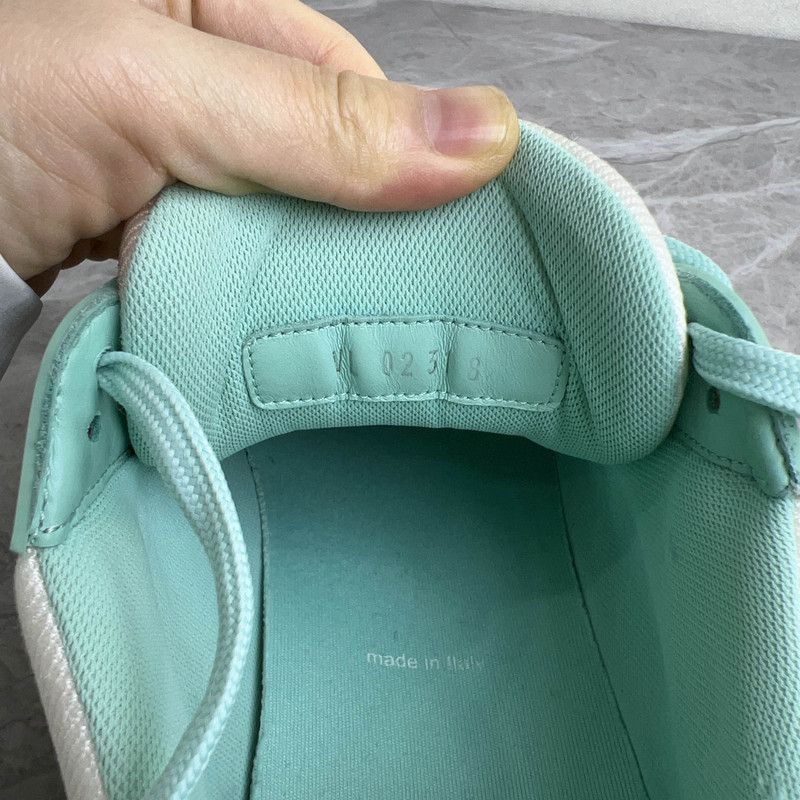 Louis Vuitton Louis Vuitton Trainer Low Top Sneakers in Tiffany Green -25 Size US 8.5 / EU 41-42 - 5 Thumbnail