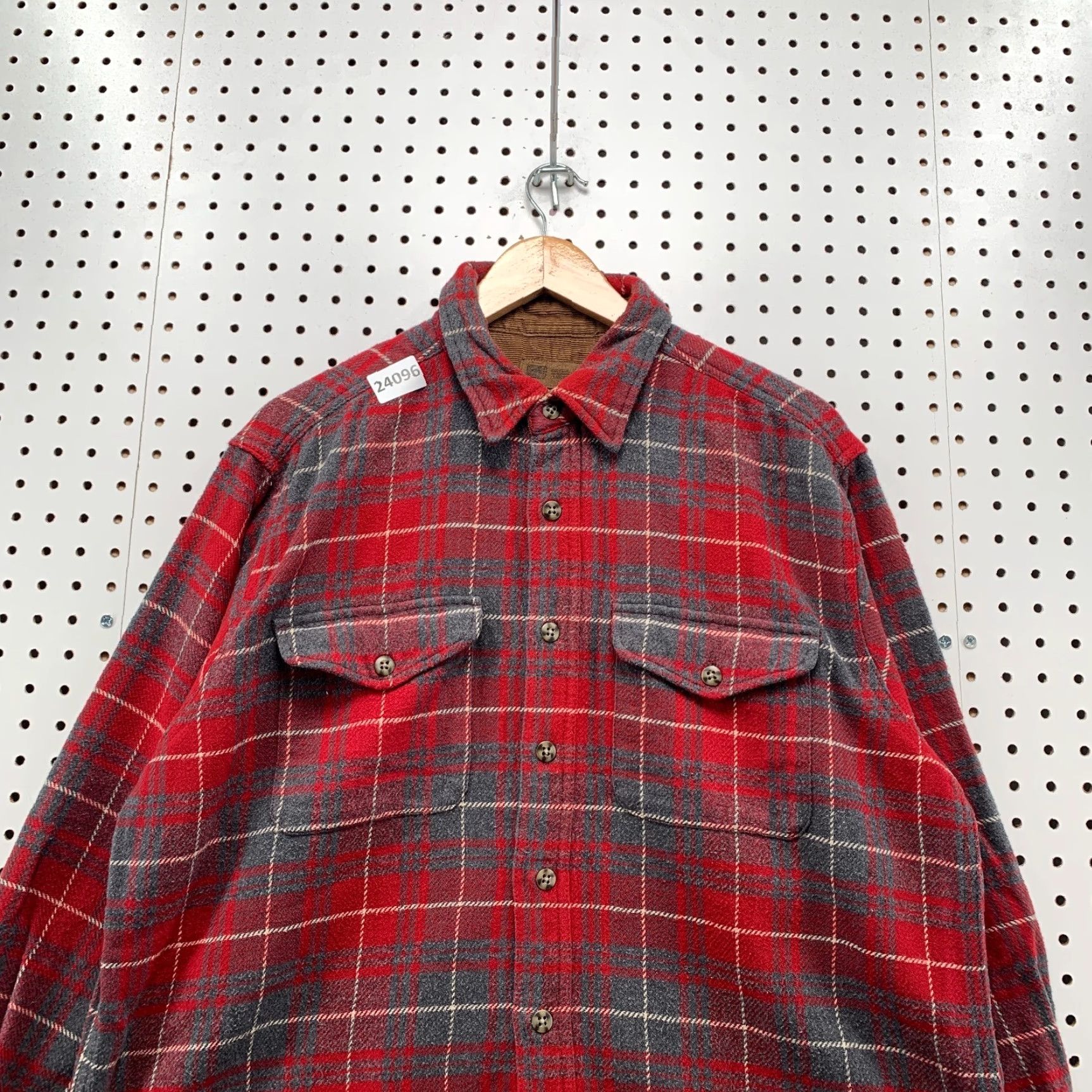 Faded Glory Faded Glory Heavyweight Flannel Pocket Shirt Red Plaid Mens Large 25x32 Size US L / EU 52-54 / 3 - 5 Thumbnail