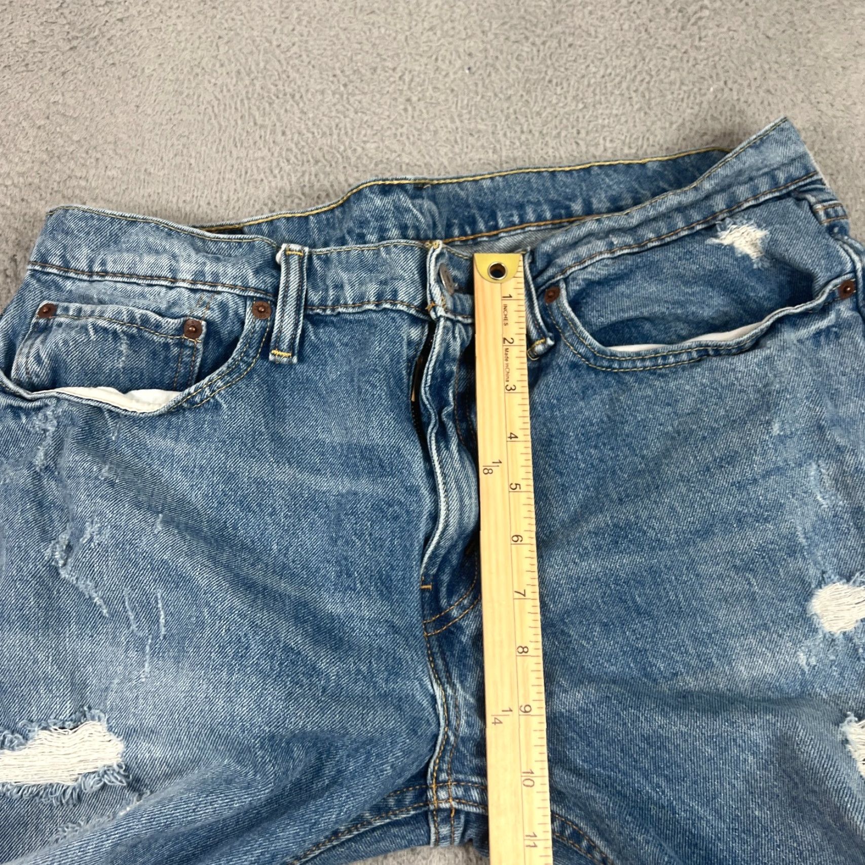Levi's Levi's 502 Jeans Mens Regular 36x28 Blue Denim Distressed 5-Pocket Stretch Straight Denim Jeans Mens Regular Blue Distressed Levi's 502 Size US 36 / EU 52 - 4 Thumbnail