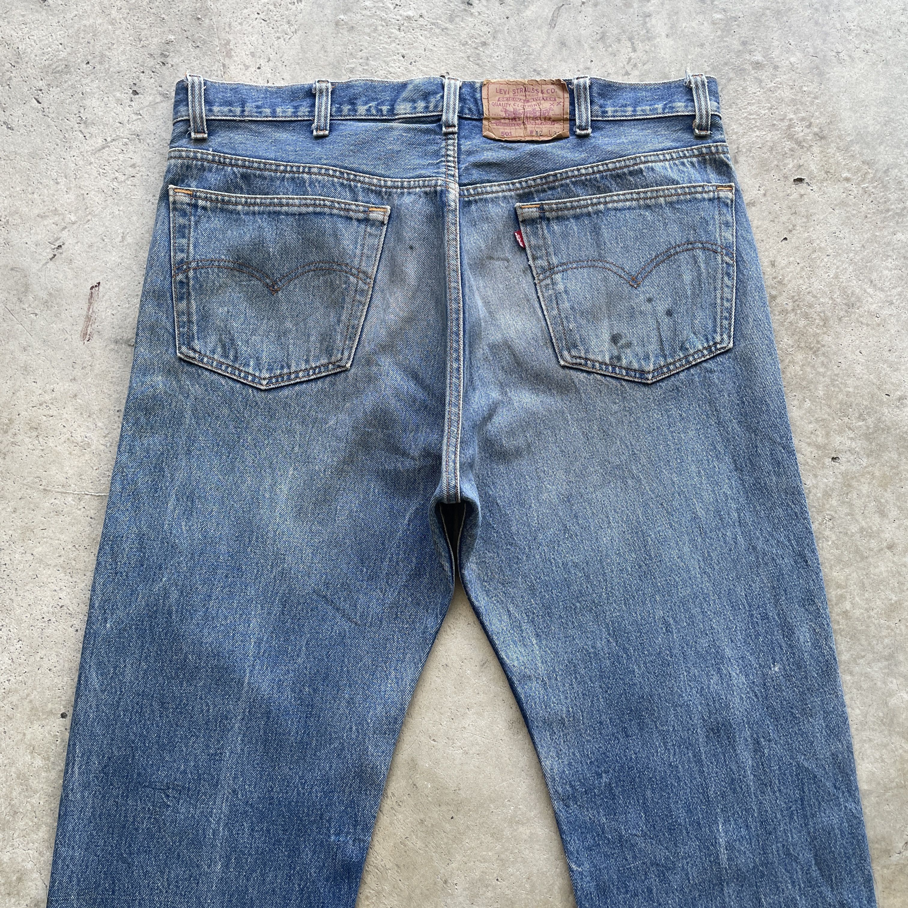 Levi's Vintage Clothing 90s VINTAGE LEVI’S 501 DENIM FADED MUDWASH JEANS PANTS W39 Size US 39 - 11 Thumbnail