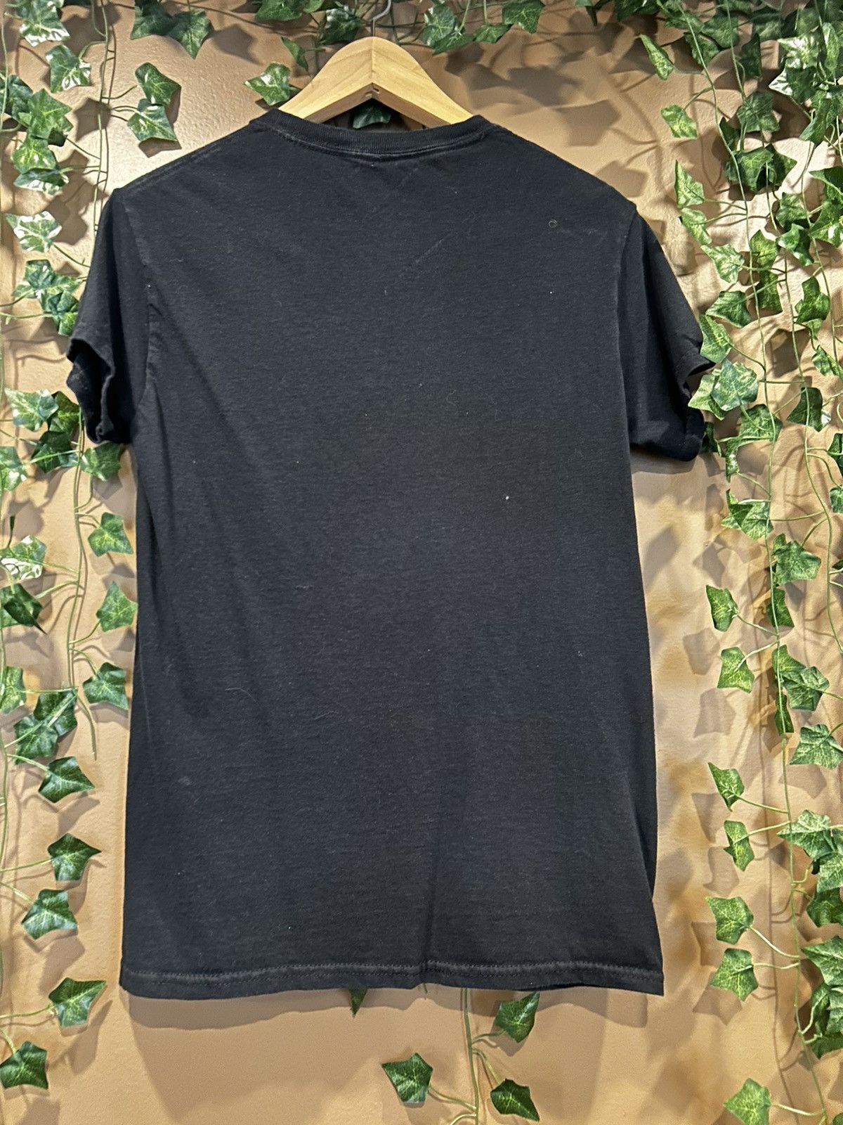 Other Thrifted Hunter X Hunter Graphic Anime Tee Size US S / EU 44-46 / 1 - 2 Thumbnail
