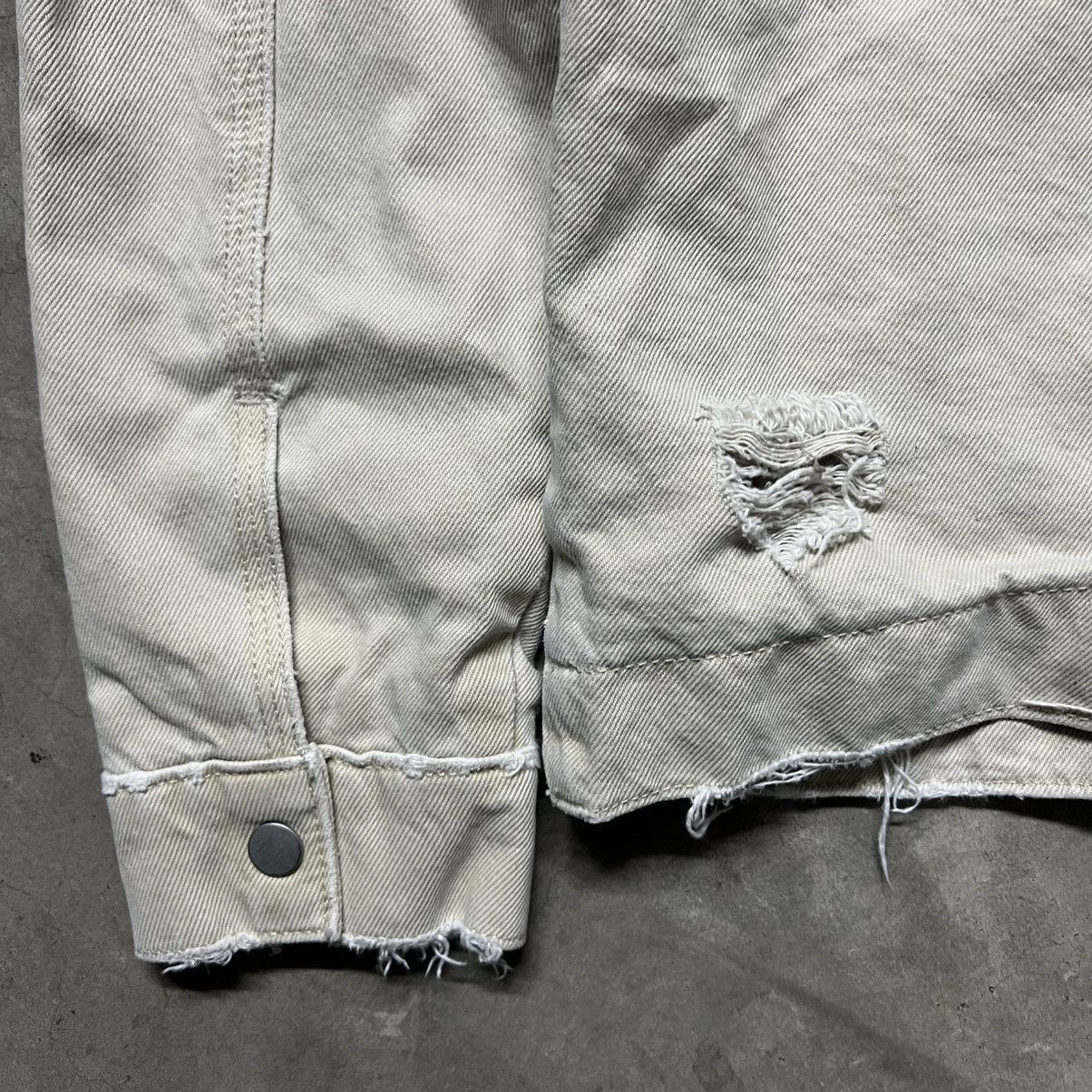 Abercrombie & Fitch × Carhartt × Dickies Abercrombie & Fitch Distressed Cropped Detroit Work Jacket Size US XS / EU 42 / 0 - 11 Thumbnail