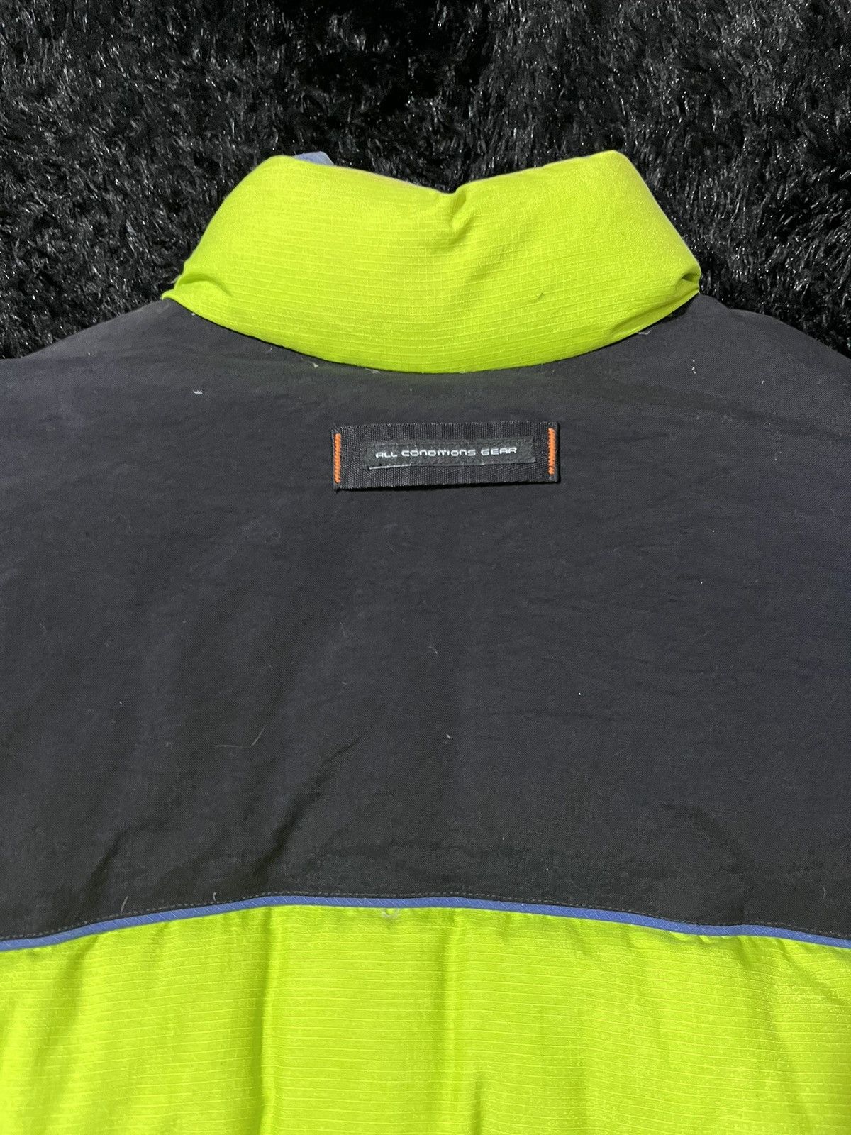 Nike ACG 90s Nike acg neon puffer jacket Size US M / EU 48-50 / 2 - 7 Thumbnail
