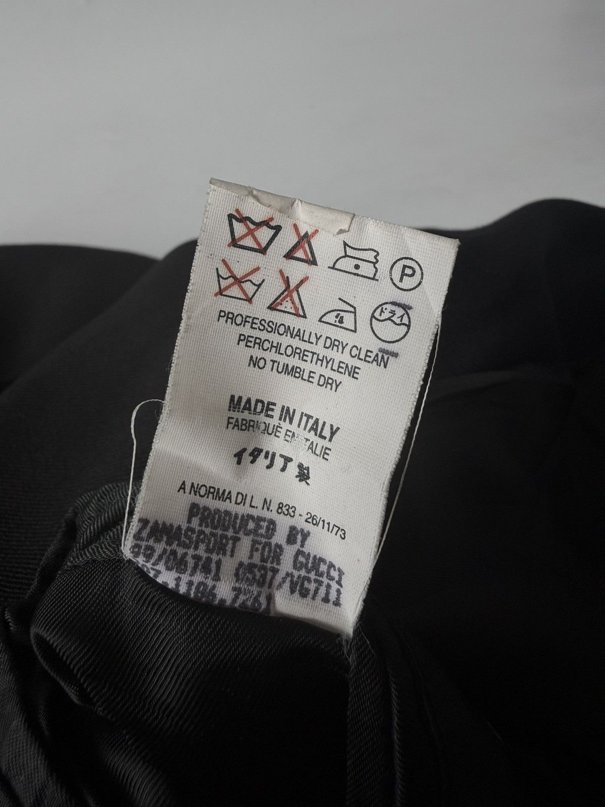 Gucci Gucci by Tom Ford Asymmetric Tailored Jacket Size XS / US 0-2 / IT 36-38 - 11 Thumbnail