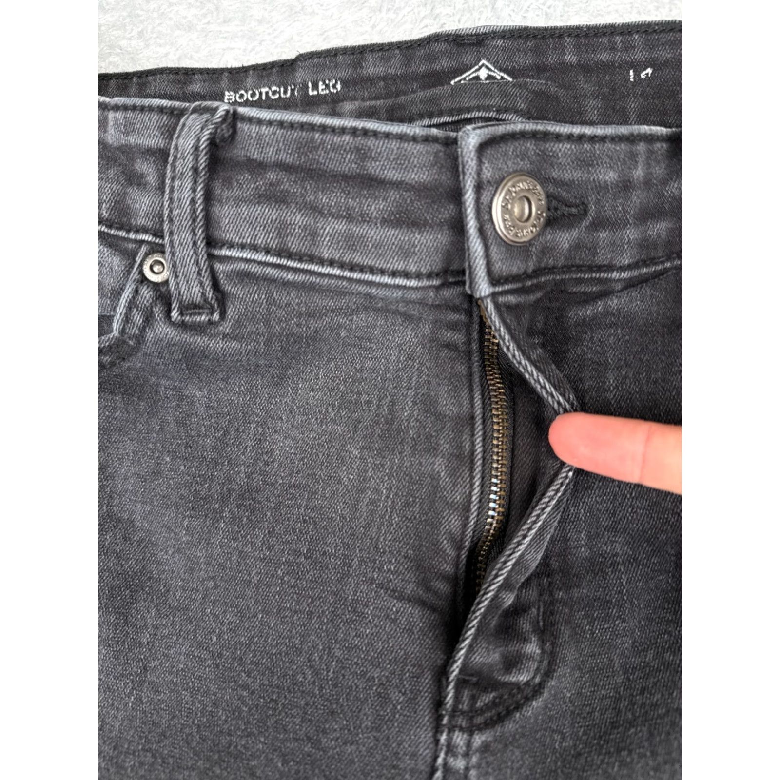 Vintage St. Johns Bay Jeans Womens 14 Black Denim Bootcut Mid Rise Cotton Blend 32x30 Size 36" / US 14 / IT 50 - 5 Thumbnail