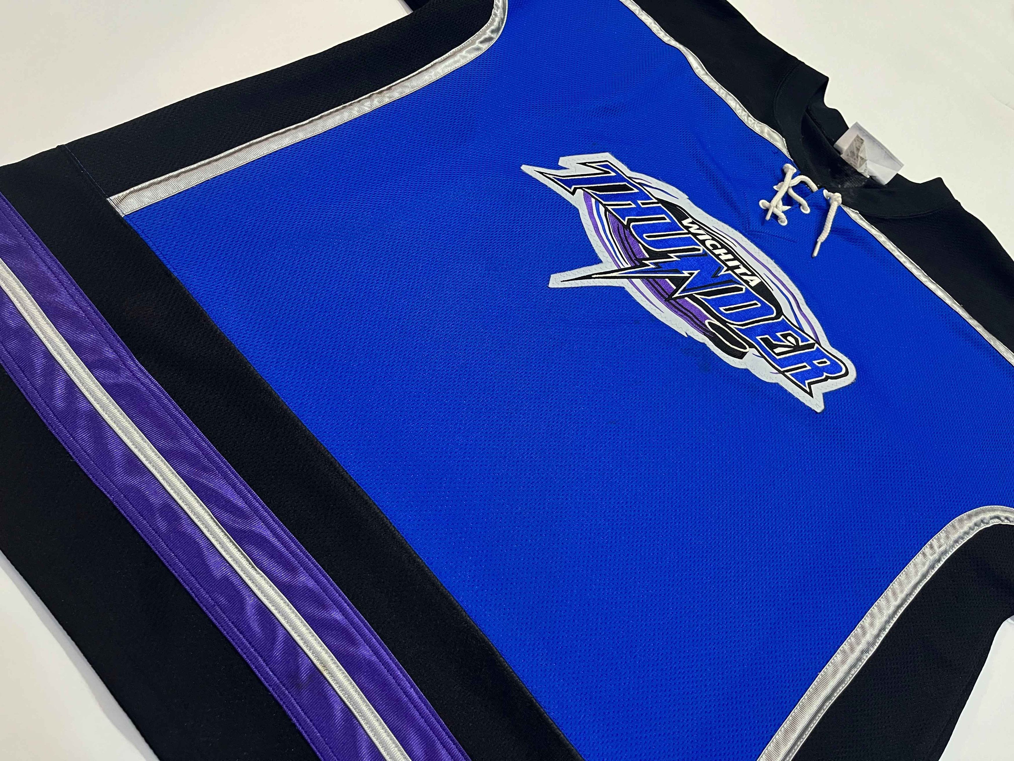 Vintage Athletic Knit Wichita Thunder ECHL Hockey Jersey Size US XL / EU 56 / 4 - 5 Thumbnail