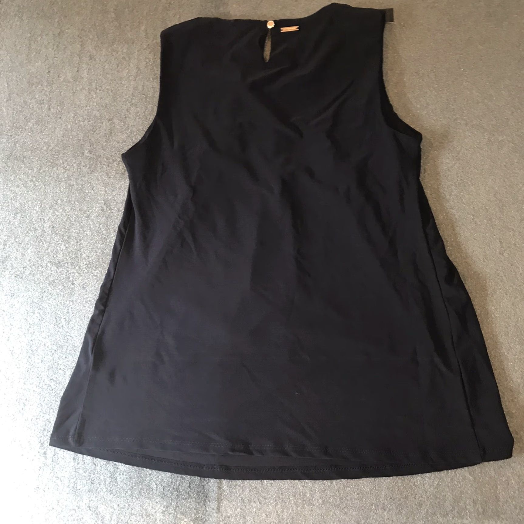 Vintage Tahari Women's Blouse Top XS Navy Blue Solid Sleeveless Round Neck Formal Casual Dressy Size XS / US 0-2 / IT 36-38 - 2 Thumbnail