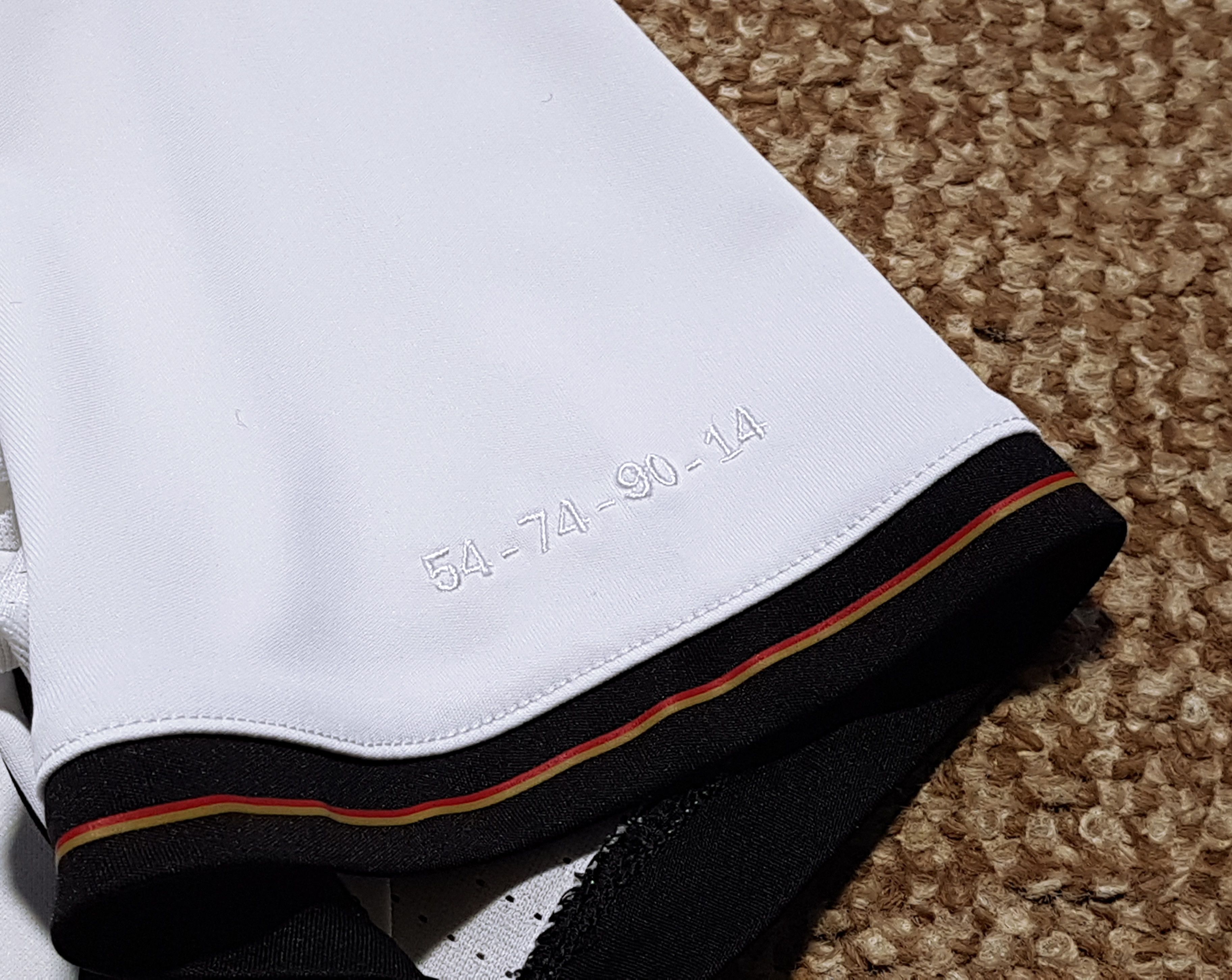 Adidas Adidas Germany 2014 World Cup Jersey FIFA Soccer Home sz M Size US M / EU 48-50 / 2 - 10 Thumbnail