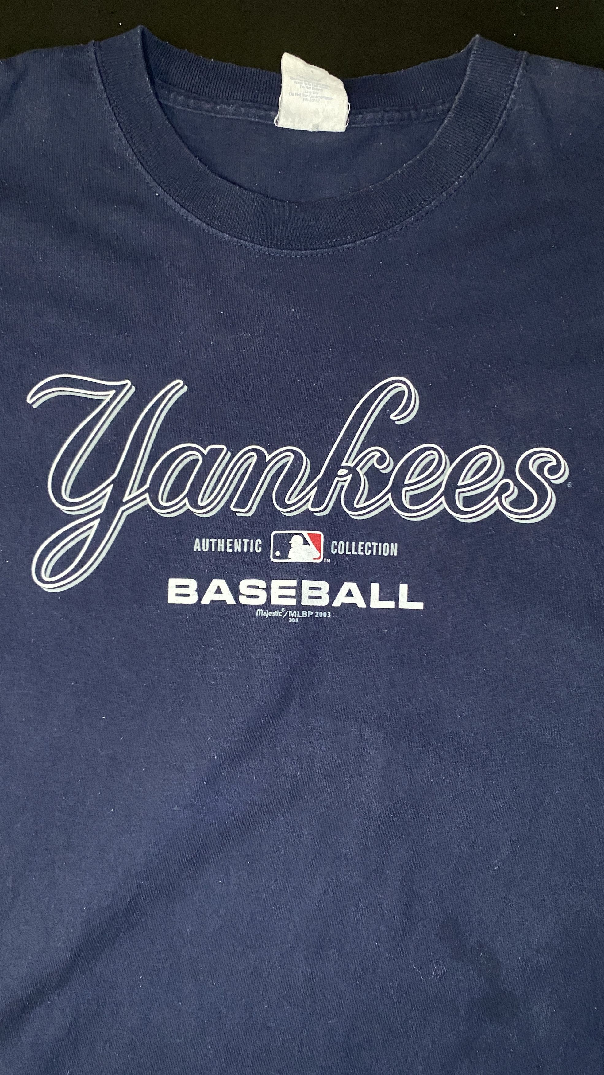 MLB Vintage 90s Yankees Majestic Authentic Spellout T-Shirt Size US XL / EU 56 / 4 - 2 Thumbnail