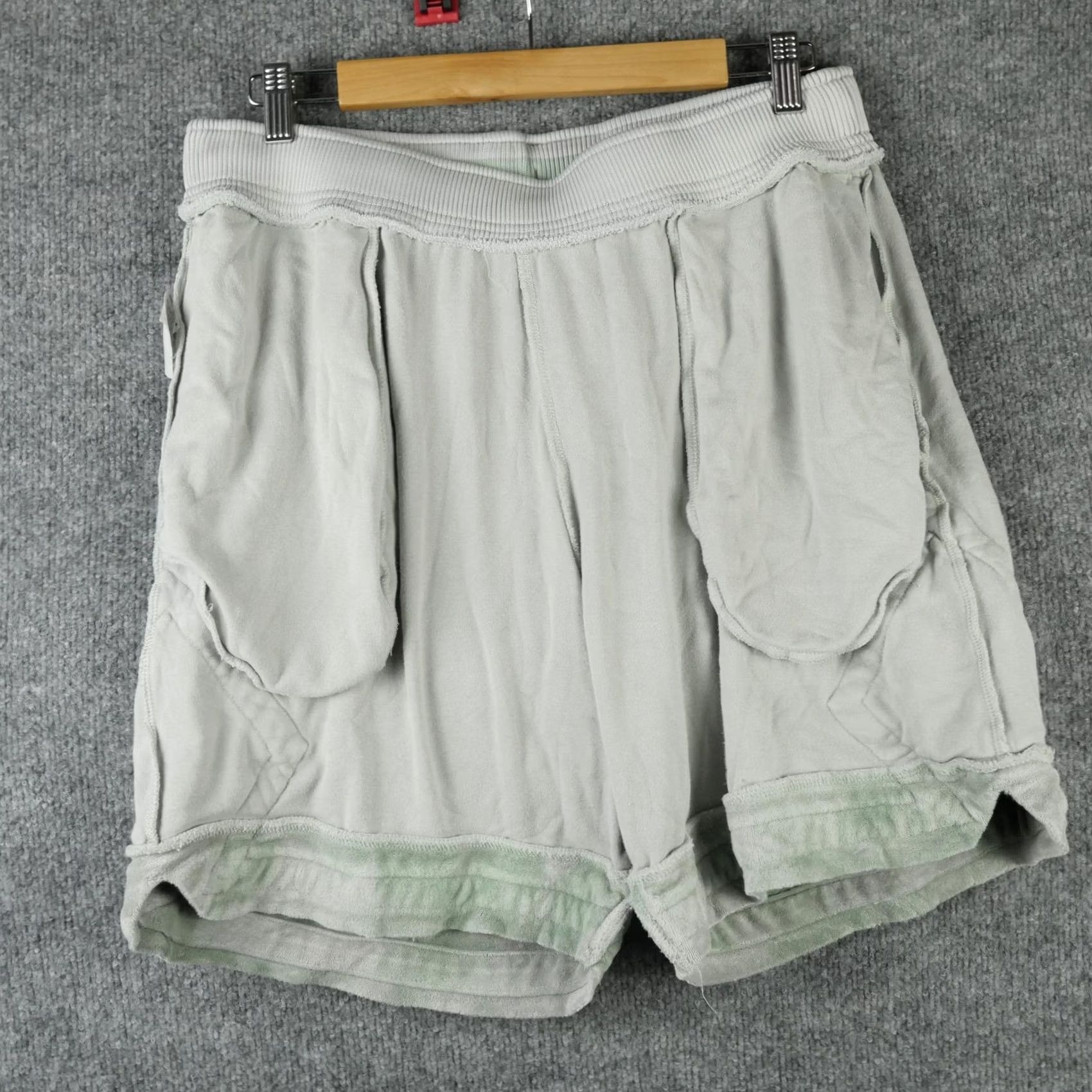 Jordan Brand Jordan Sweat Shorts Mens M Green Terry J Balvin DR2964-316 Size US 31 - 7 Thumbnail