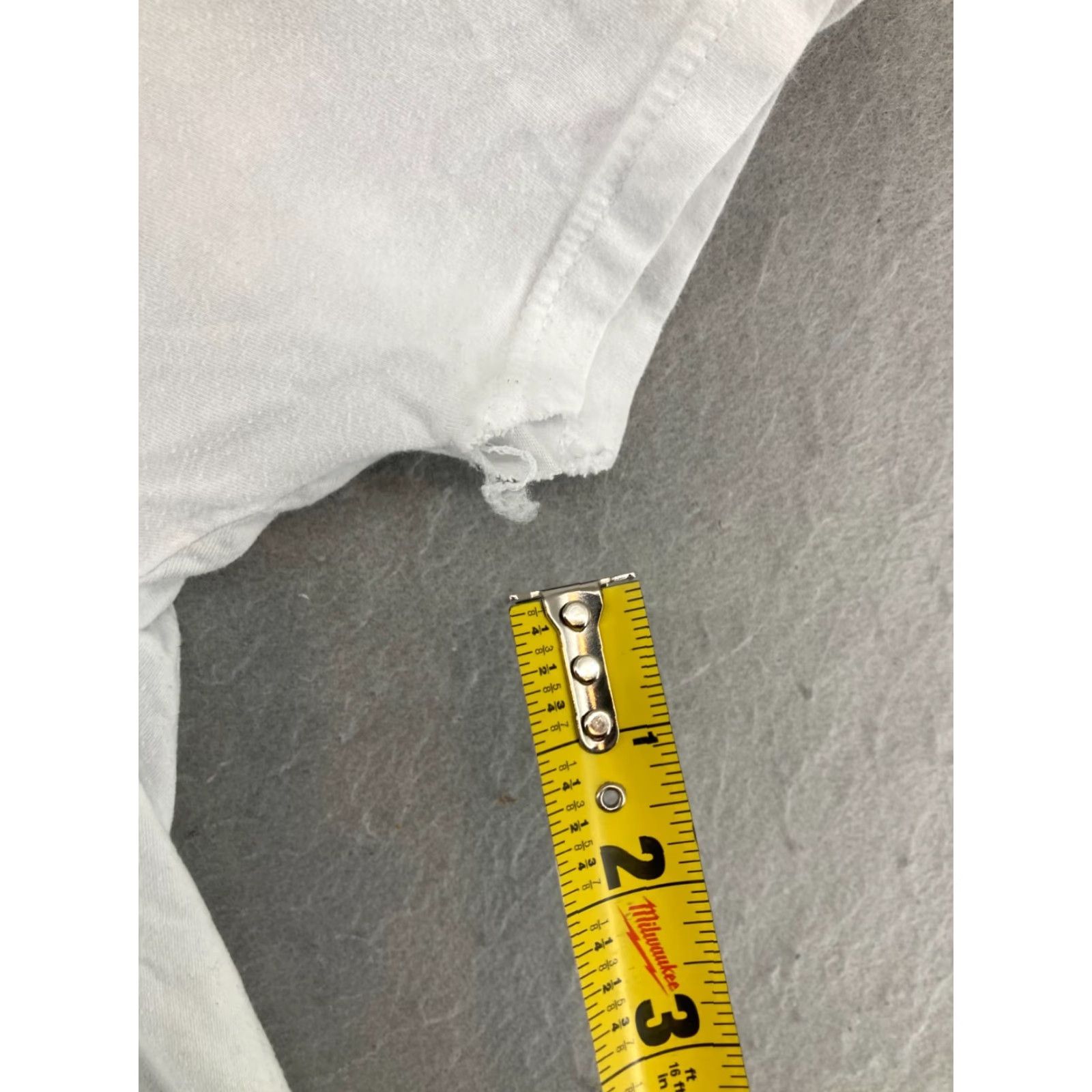 Vintage Columbia TShirt Large White Bass Keepin It Real PFG Mens Size US L / EU 52-54 / 3 - 5 Thumbnail