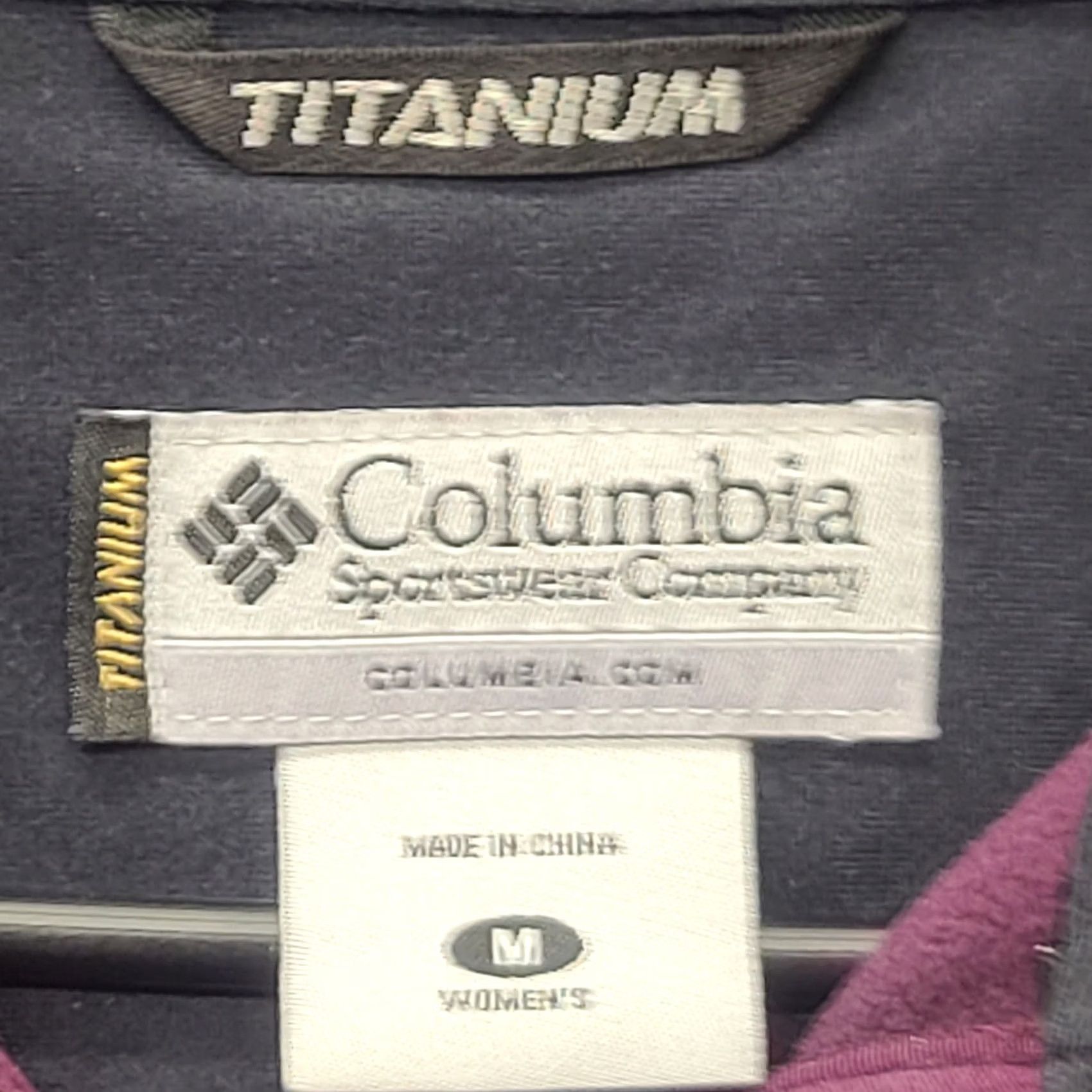 Vintage Columbia Titanium Jacket Womens M Omni Tech Regular Fit Softshell Outdoors Jacket Size M / US 6-8 / IT 42-44 - 2 Thumbnail