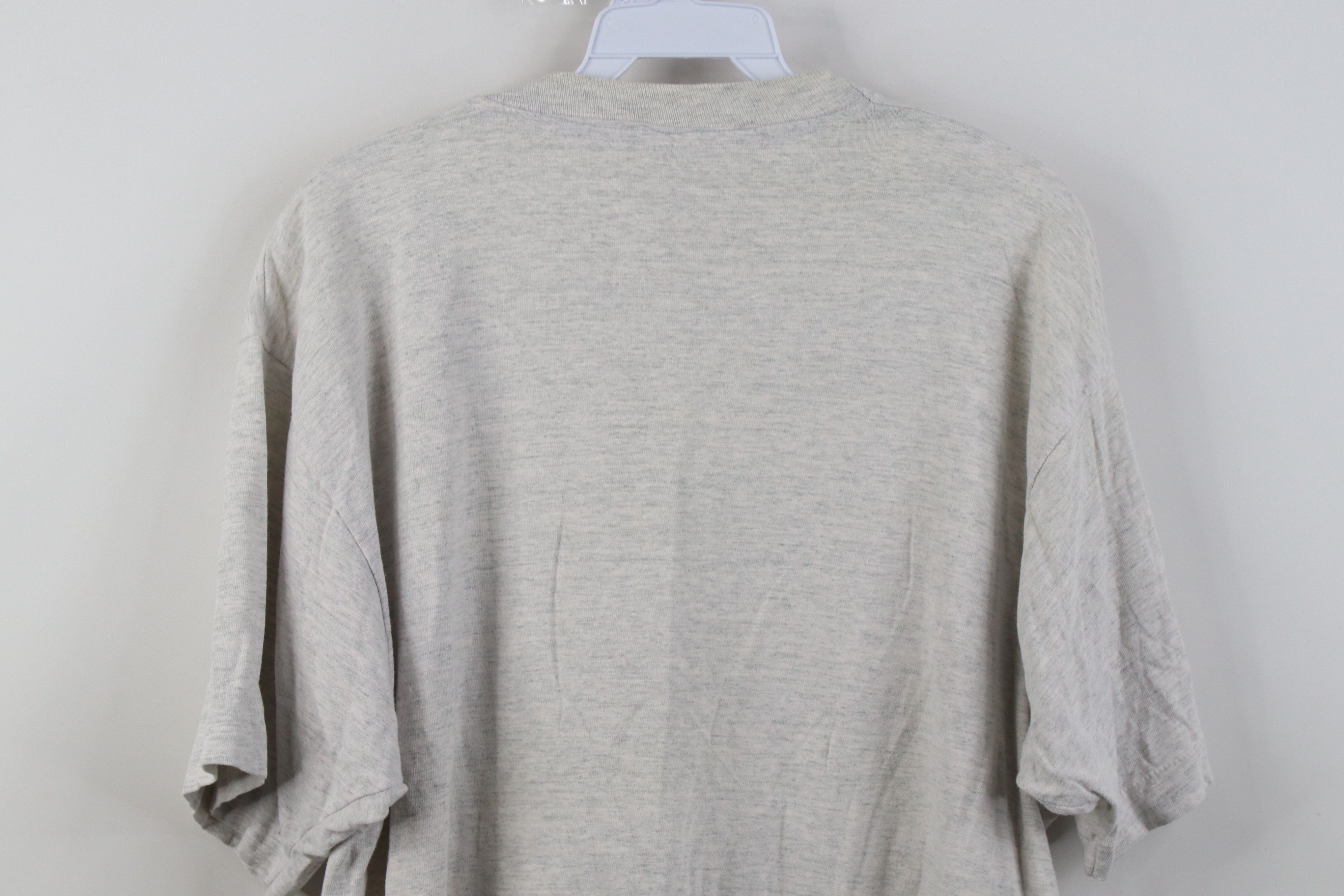Vintage Vintage 90s Harvard University Short Sleeve T-Shirt Gray USA Size US XL / EU 56 / 4 - 9 Thumbnail