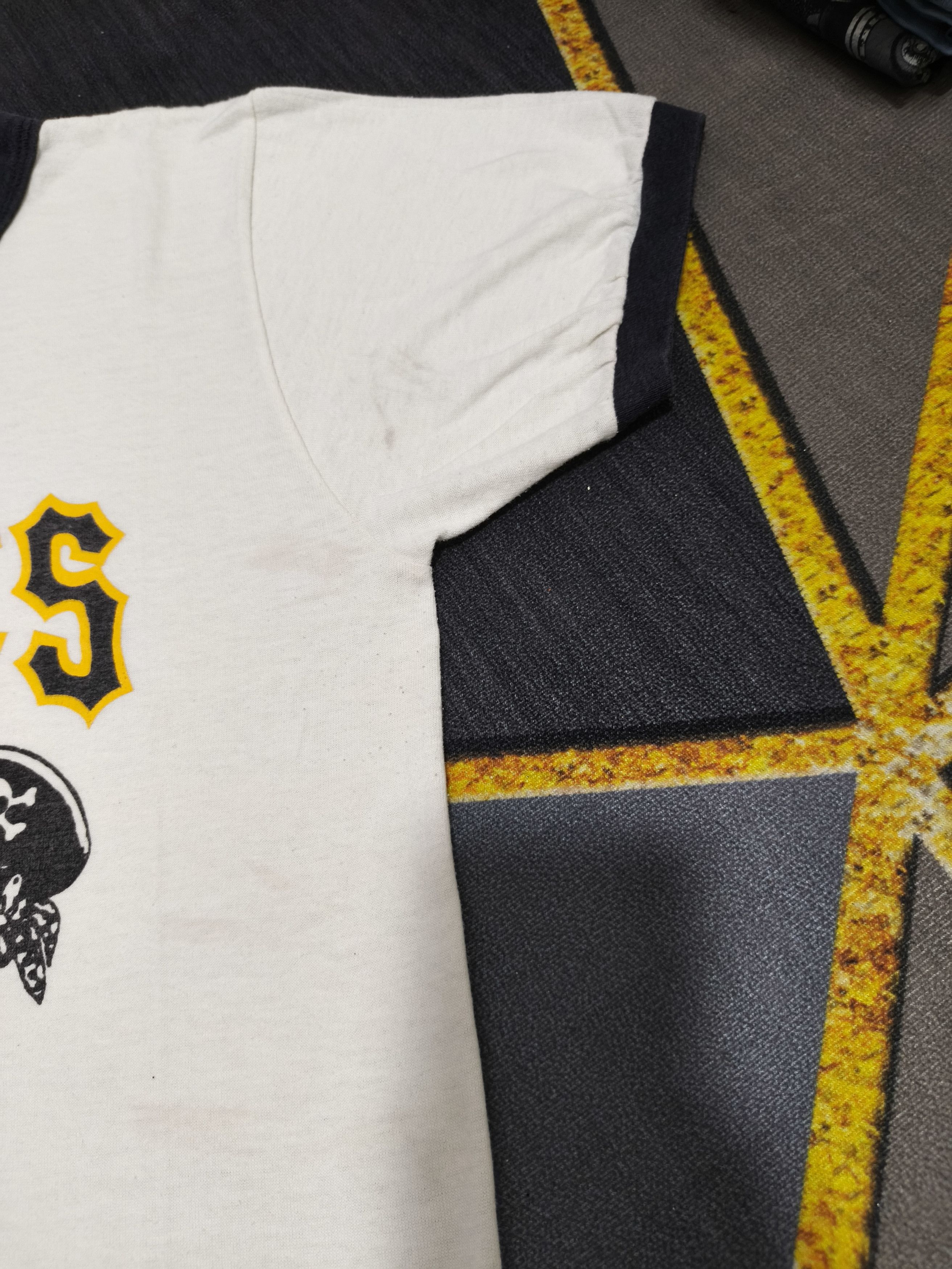 Champion Vintage 70s Champion Ringer T-Shirt – Pittsburgh Pirates MLB Size US M / EU 48-50 / 2 - 6 Thumbnail