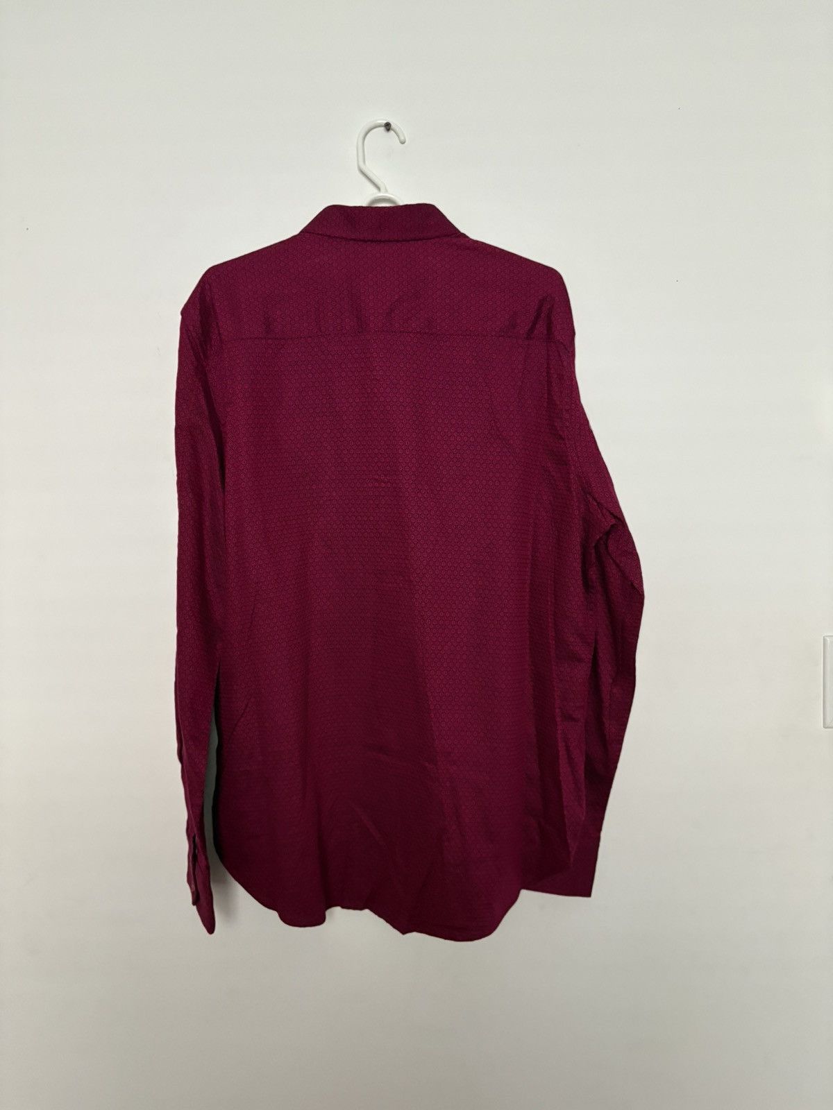 Robert Graham Robert Graham Metro Flip Cuff Shirt Classic Fit, Raspberry Size US XL / EU 56 / 4 - 4 Thumbnail