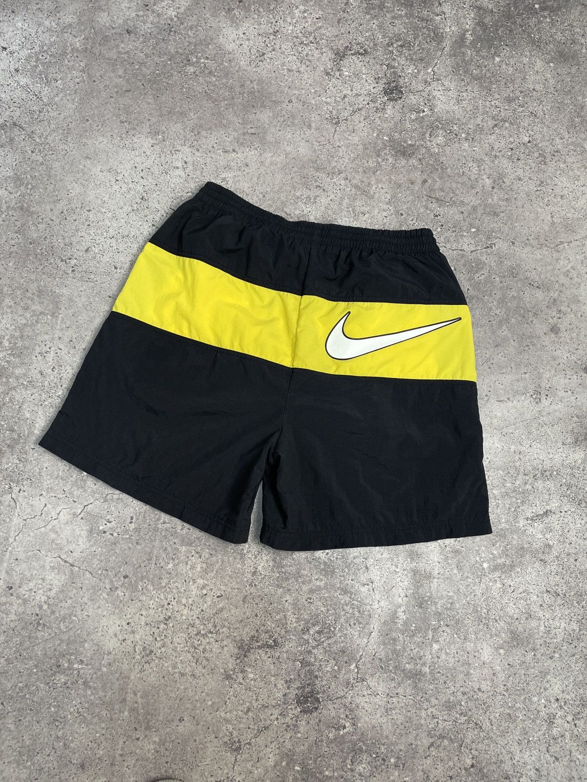 Nike × Vintage Vintage Nike Shorts Big Swoosh Logo Y2K Style Size US 32 / EU 48 - 2 Thumbnail