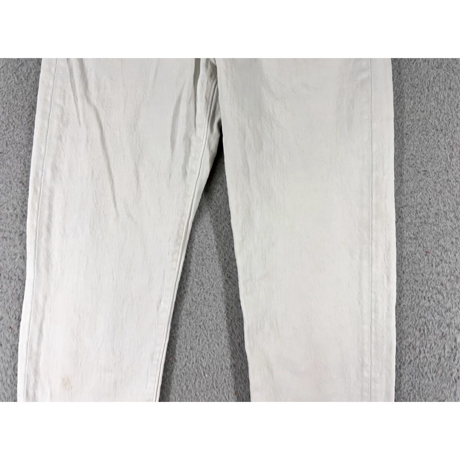 Levi's VINTAGE Levis Premium Jeans Womens White Denim Levi's Wedgie Fit 24x24 Straight 22in Waist 22in High Rise Size 42" / US 20 - 3 Thumbnail