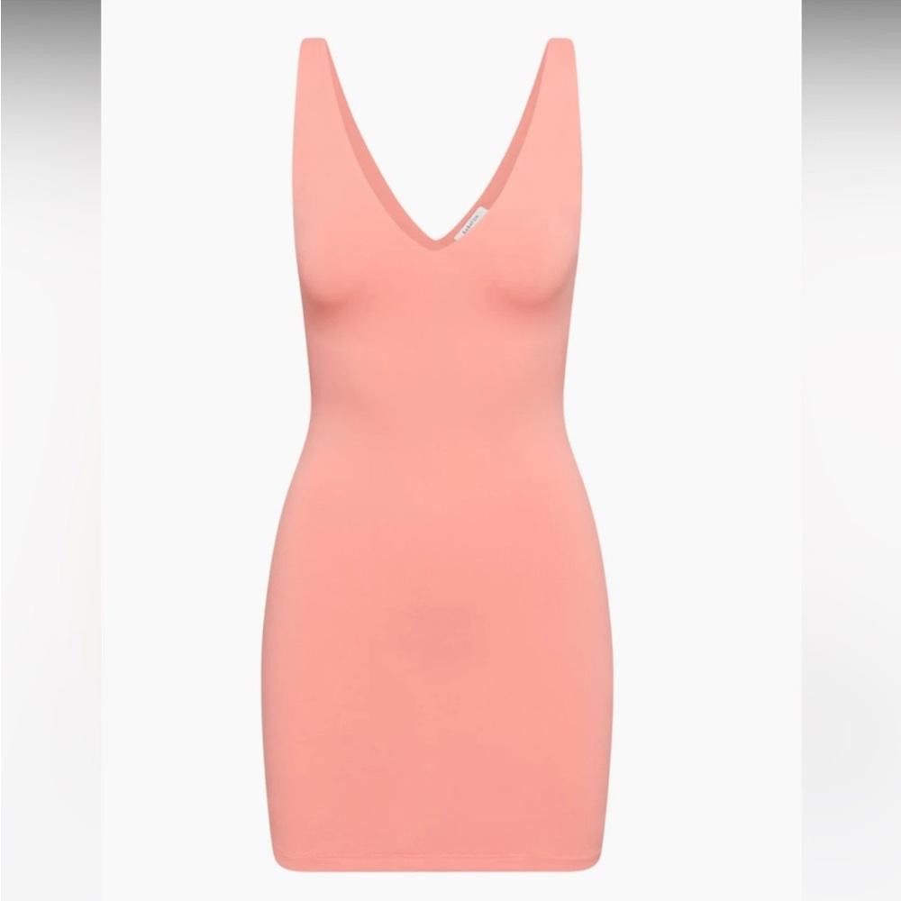 Aritzia Babaton l Contour V Neck Bodycon Mini Dress Medium Size M / US 6-8 / IT 42-44 - 12 Thumbnail