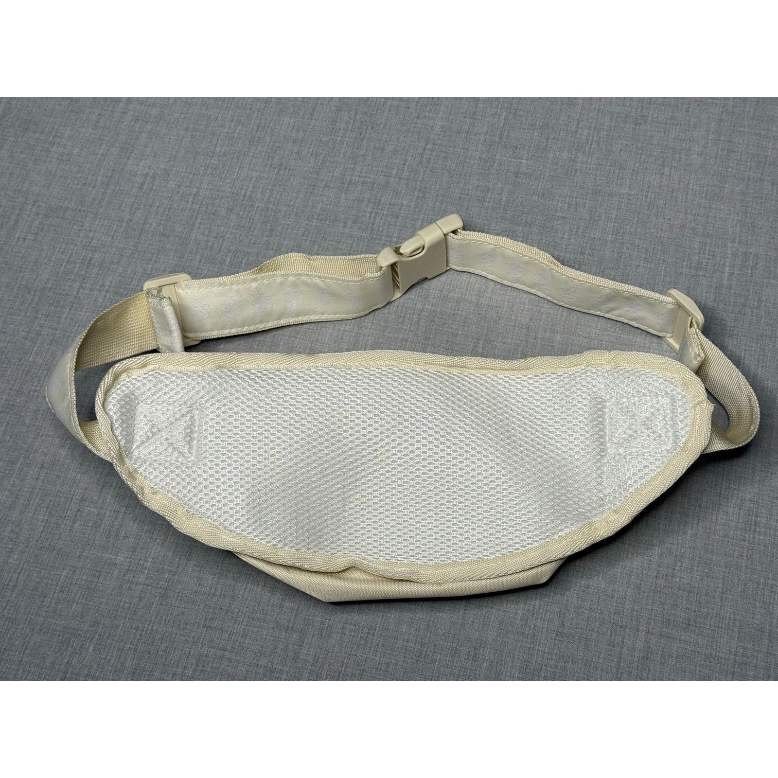 Kappa Kappa Light Yellow Crossbody Fanny Pack Sling Bag Medium Size ONE SIZE - 2 Thumbnail