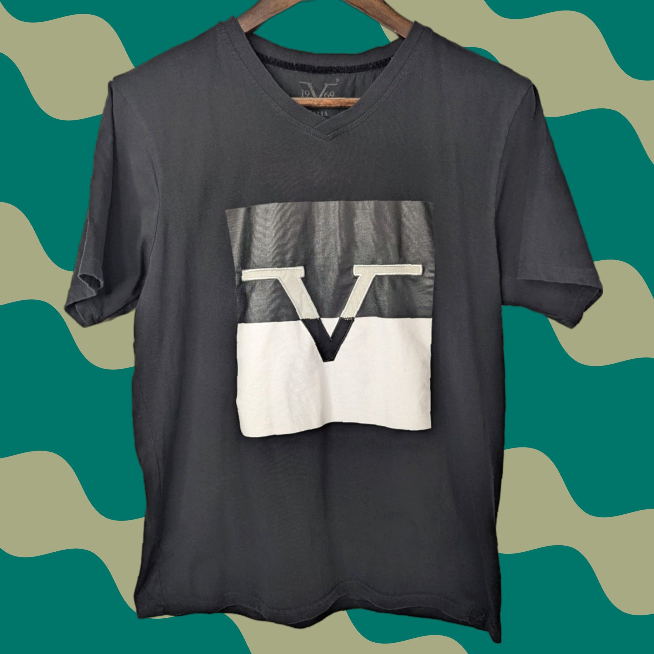 Versace VINTAGE Versace Shirt Mens 1969 Italia Graphic Tee V Logo V-Neck Short Sleeve Medium Black Cotton Logo 1969 Italia Mens Versace Shirt Size US M / EU 48-50 / 2 - 1 Thumbnail