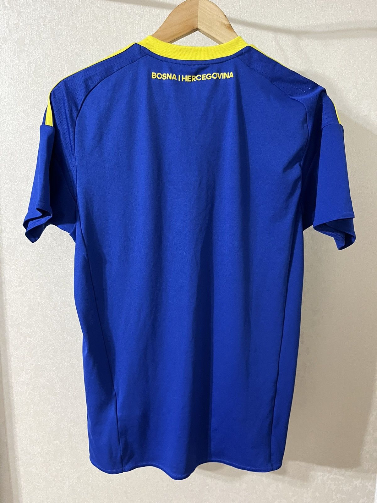 Adidas Adidas Bosnia i Herzogovina 16/17 Home Jersey Size US S / EU 44-46 / 1 - 2 Thumbnail