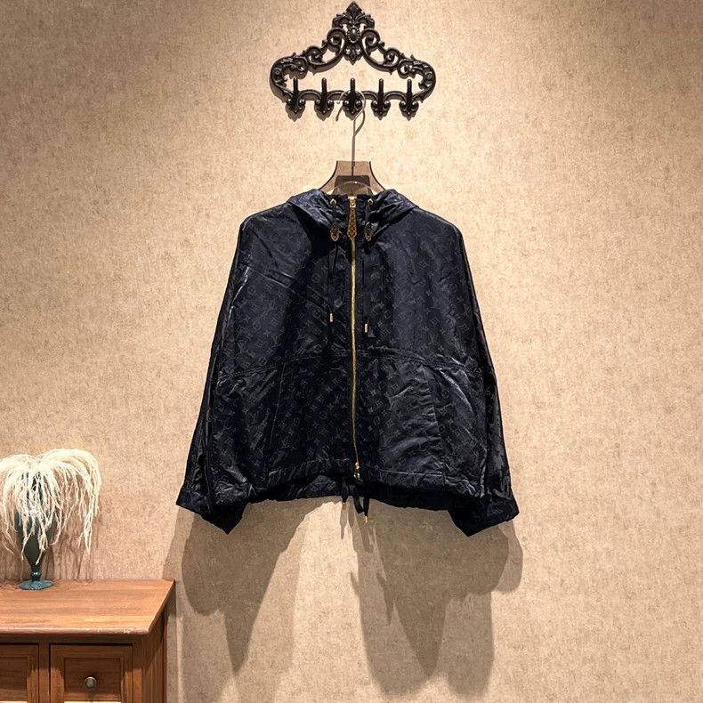 Louis Vuitton Louis Vuitton Black Old Flower Full Print Hooded Trooper J Size XS / US 0-2 / IT 36-38 - 1 Thumbnail