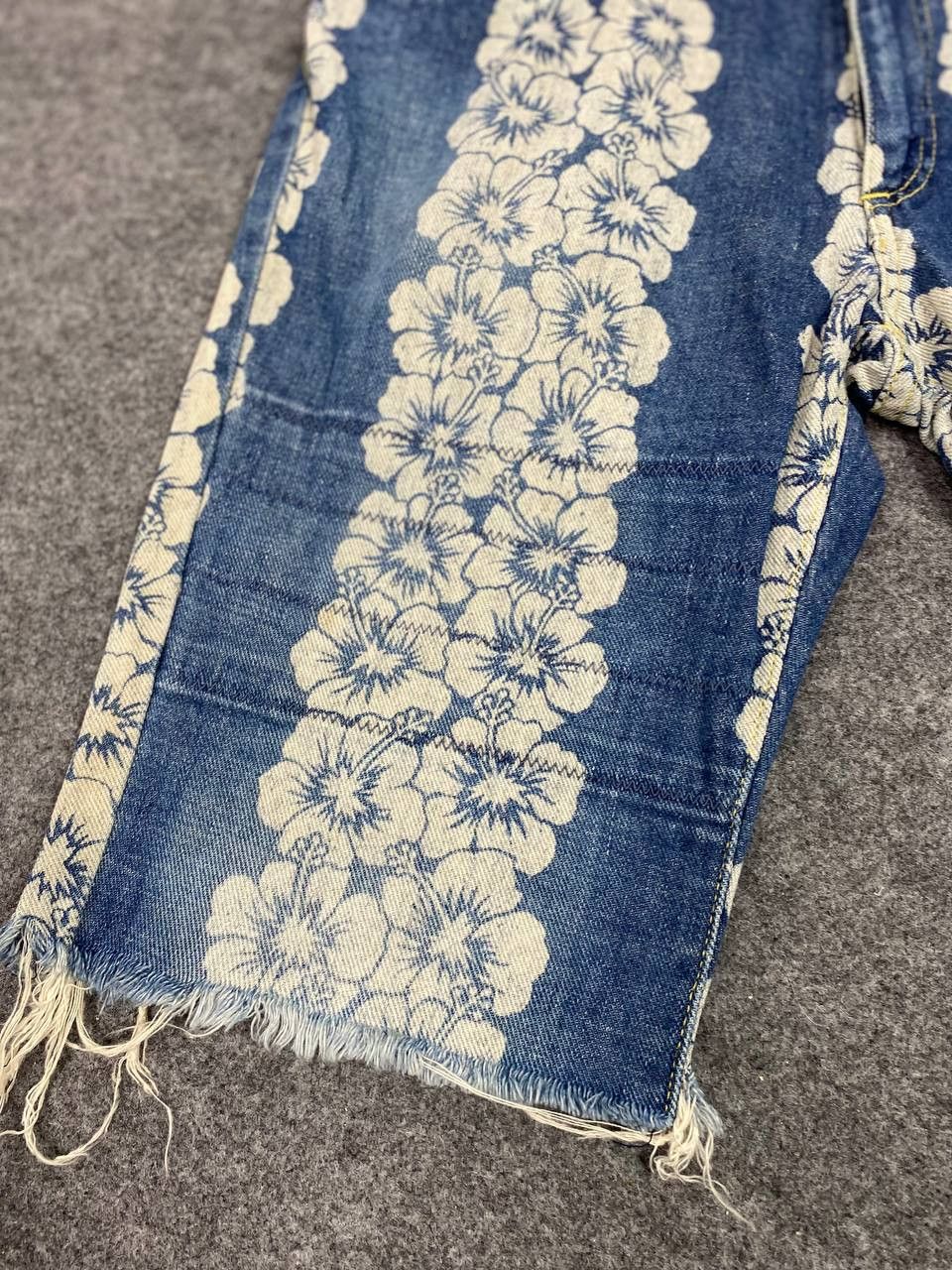 Hysteric Glamour vintage hysteric glamour floral all over print cropped denim Size US 30 / EU 46 - 7 Thumbnail
