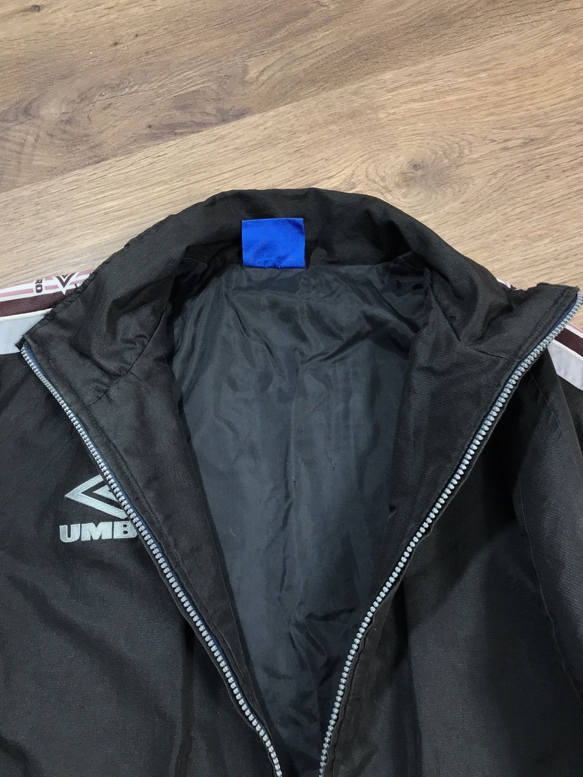Japanese Brand × Umbro × Vintage Vintage Umbro Distressed Jacket Size US L / EU 52-54 / 3 - 14 Thumbnail