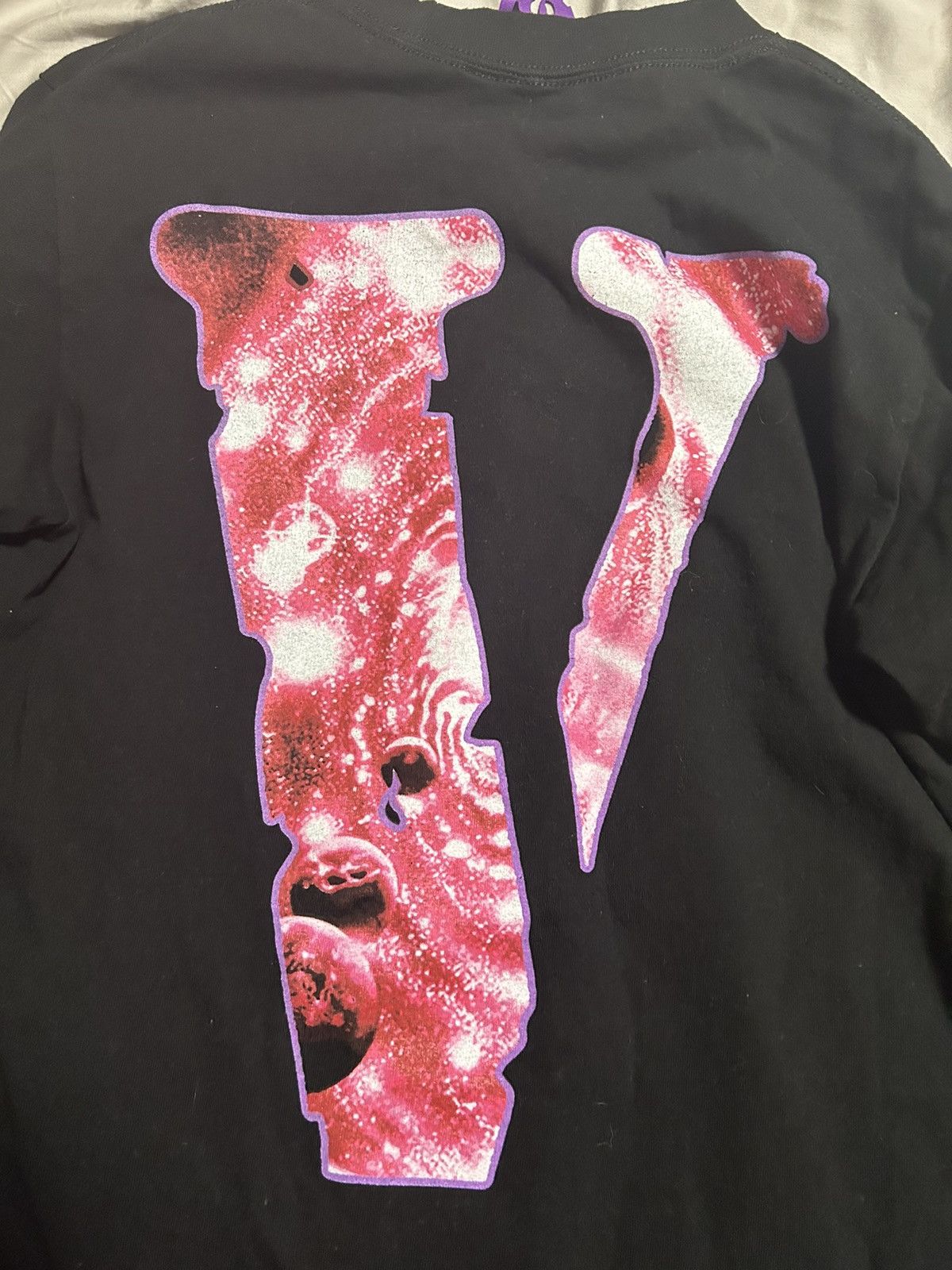 Vlone Vlone x juice world longselve Size US M / EU 48-50 / 2 - 9 Thumbnail