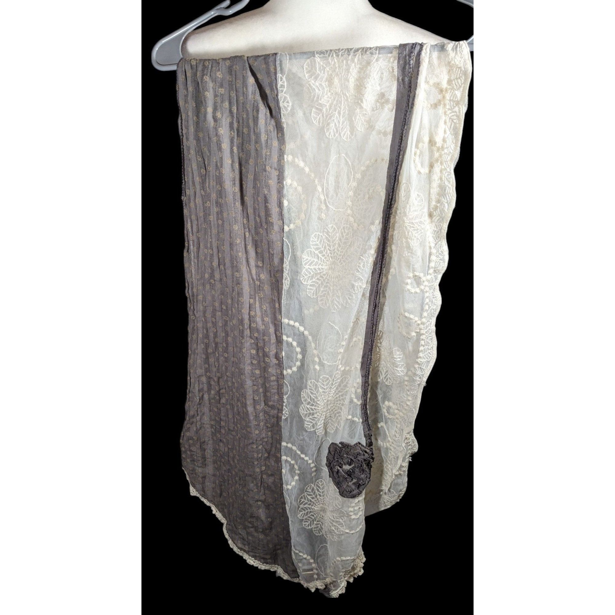 Other Vintage Floral Embroidered Lace Grey And White Scarf Size ONE SIZE - 3 Thumbnail