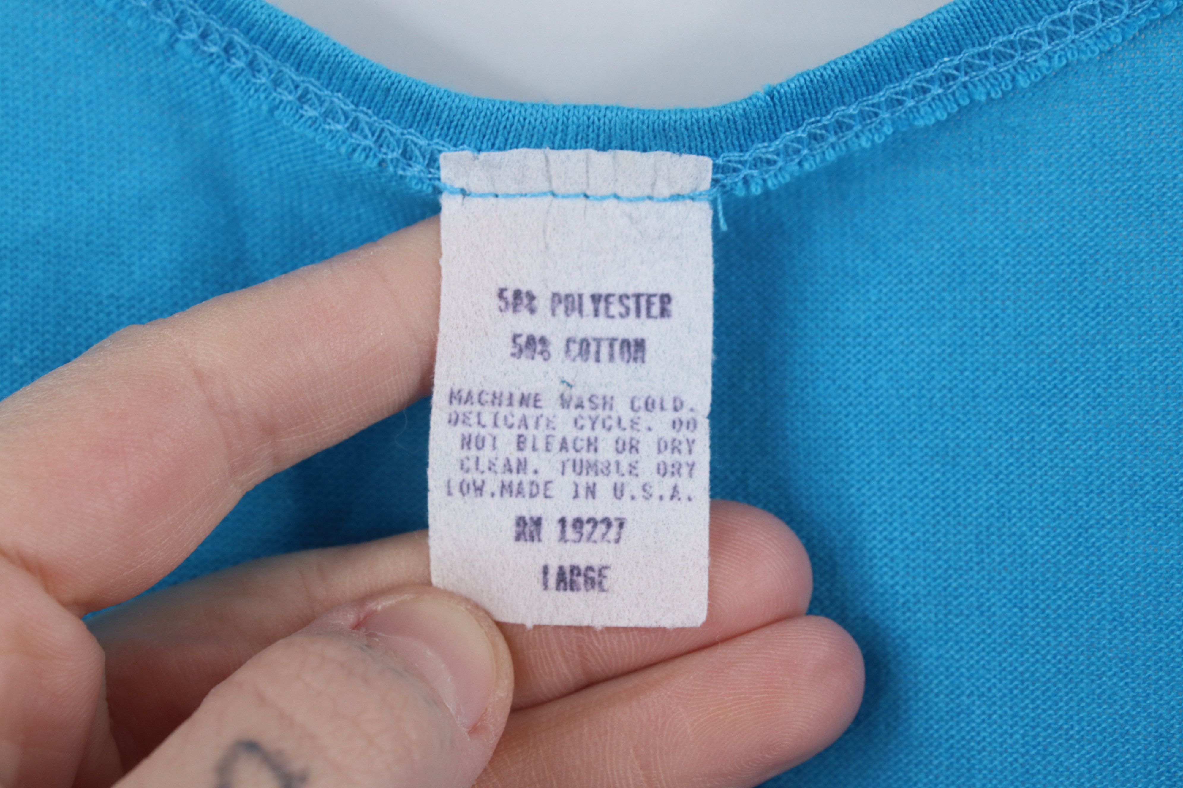 Vintage Vintage 90s Streetwear Blank Tank Top T-Shirt Blue USA Size US L / EU 52-54 / 3 - 7 Thumbnail