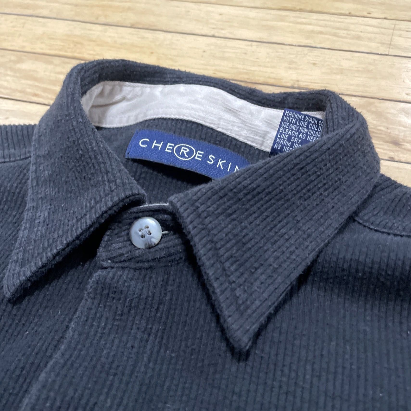 Vintage VINTAGE Chereskin Shirt Men M Black Corduroy Skate 90s grunge y2k streetwear capsule Shirt Mens M Black Corduroy 90s Grunge Skate Vintage Chereskin Size US M / EU 48-50 / 2 - 4 Thumbnail