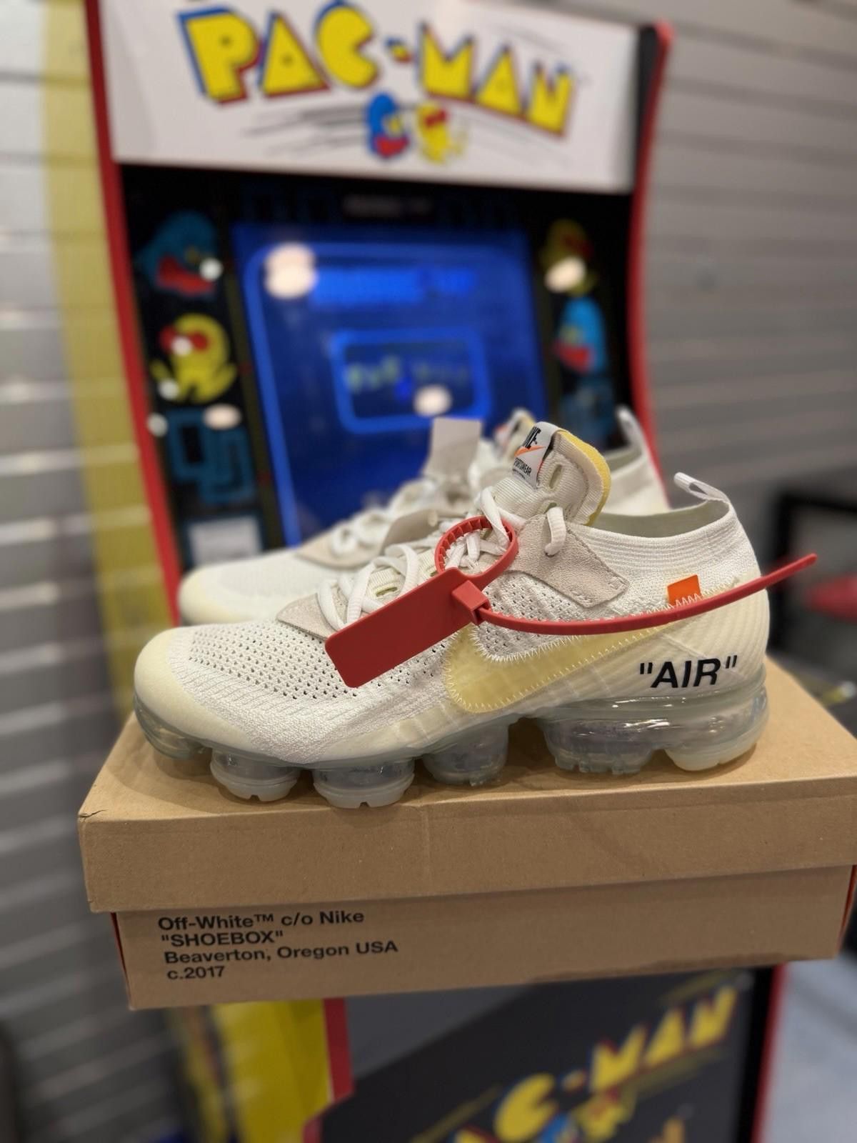 Nike 2018 Nike Off-White x Air VaporMax Style AA3831-100 Size 9M Size US 9 / EU 42 - 1 Thumbnail