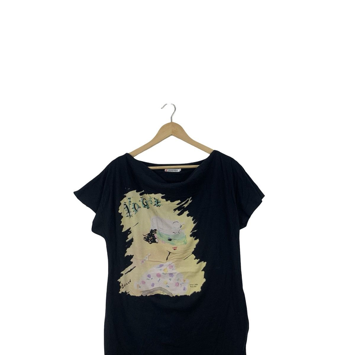Uniqlo UNIQLO UT x VOGUE Watercolor Design Short Cap Sleeves Tee Size US XL / EU 56 / 4 - 2 Thumbnail