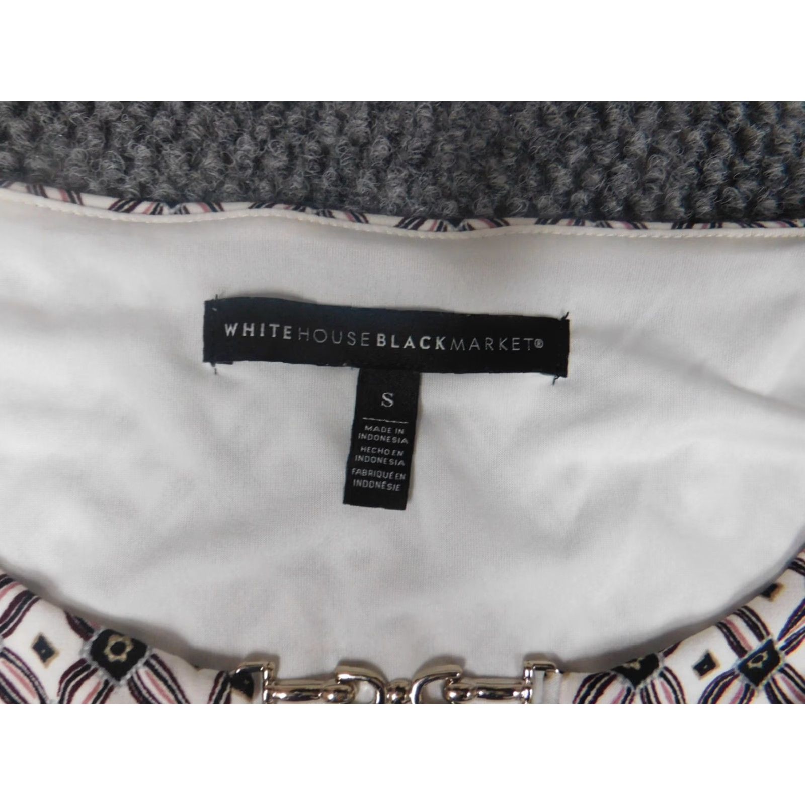 White House Black Market White House Black Market Blouse Womens Small White pullover stretch embellishments Crew Neck Sleeveless Casual Rayon Multicolor Regular Size S Womens Size S / US 4 / IT 40 - 6 Thumbnail