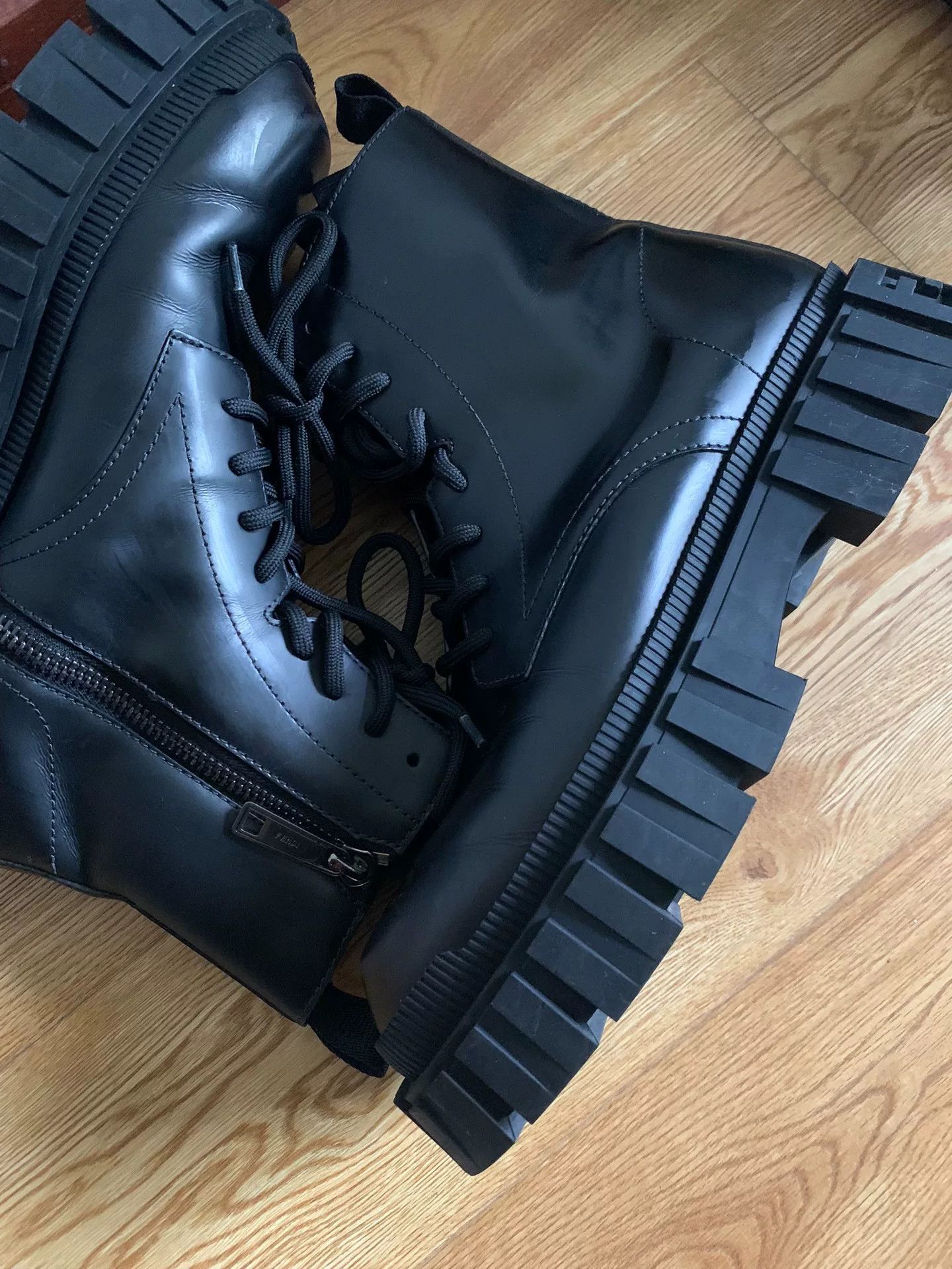 Fendi Fendi Platform Zip Combat Boots Size US 8.5 / EU 41-42 - 1 Thumbnail