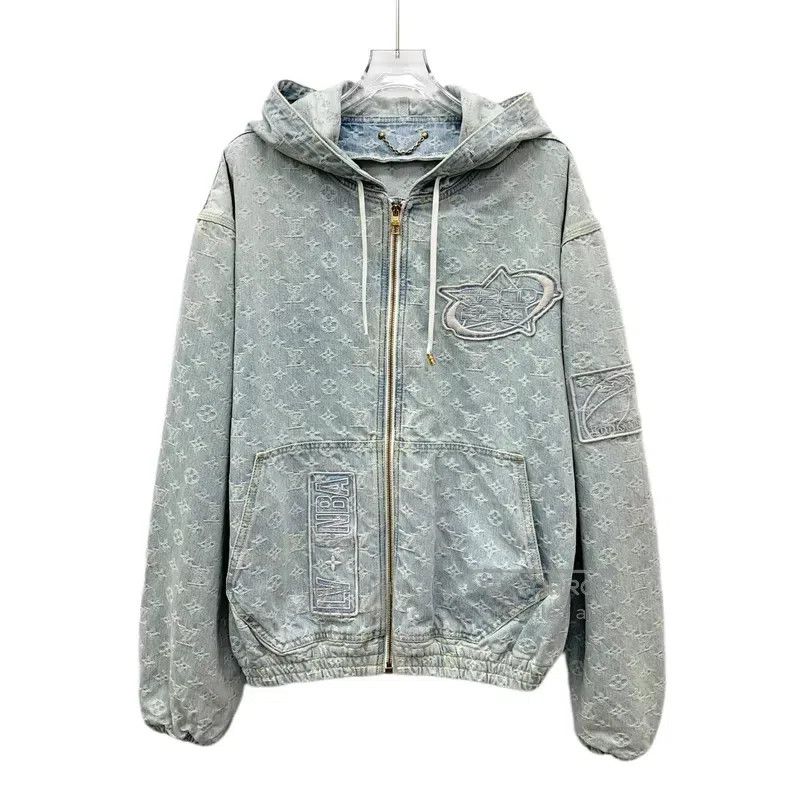 Louis Vuitton Louis Vuitton NBA Co-Branded Light Blue logo Jacquard Full Size US M / EU 48-50 / 2 - 1 Thumbnail