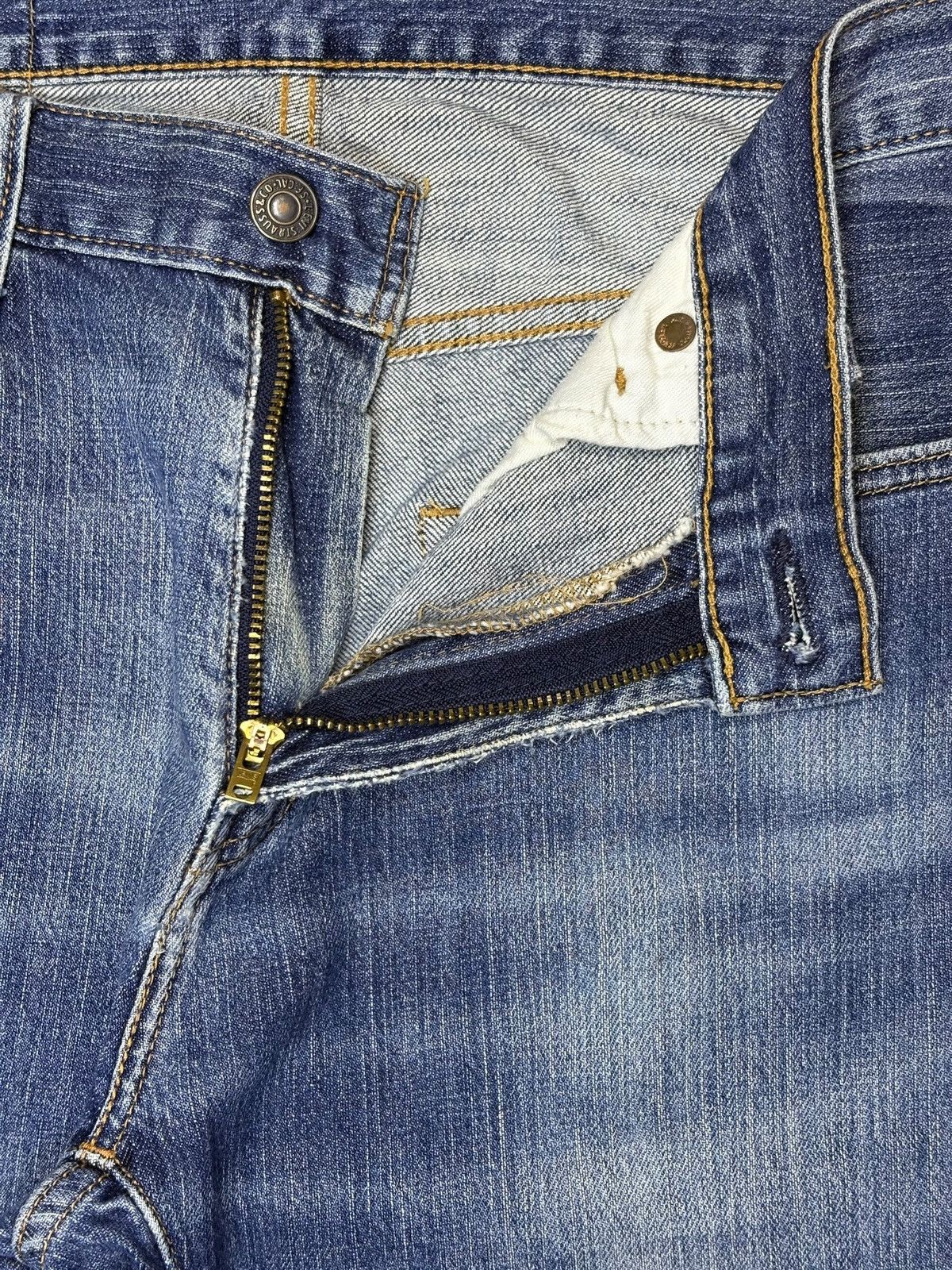 Levi's × Levi's Vintage Clothing Vintage 90s Levis 517 Faded Wash Distressed Flare Jeans Size US 30 / EU 46 - 9 Thumbnail