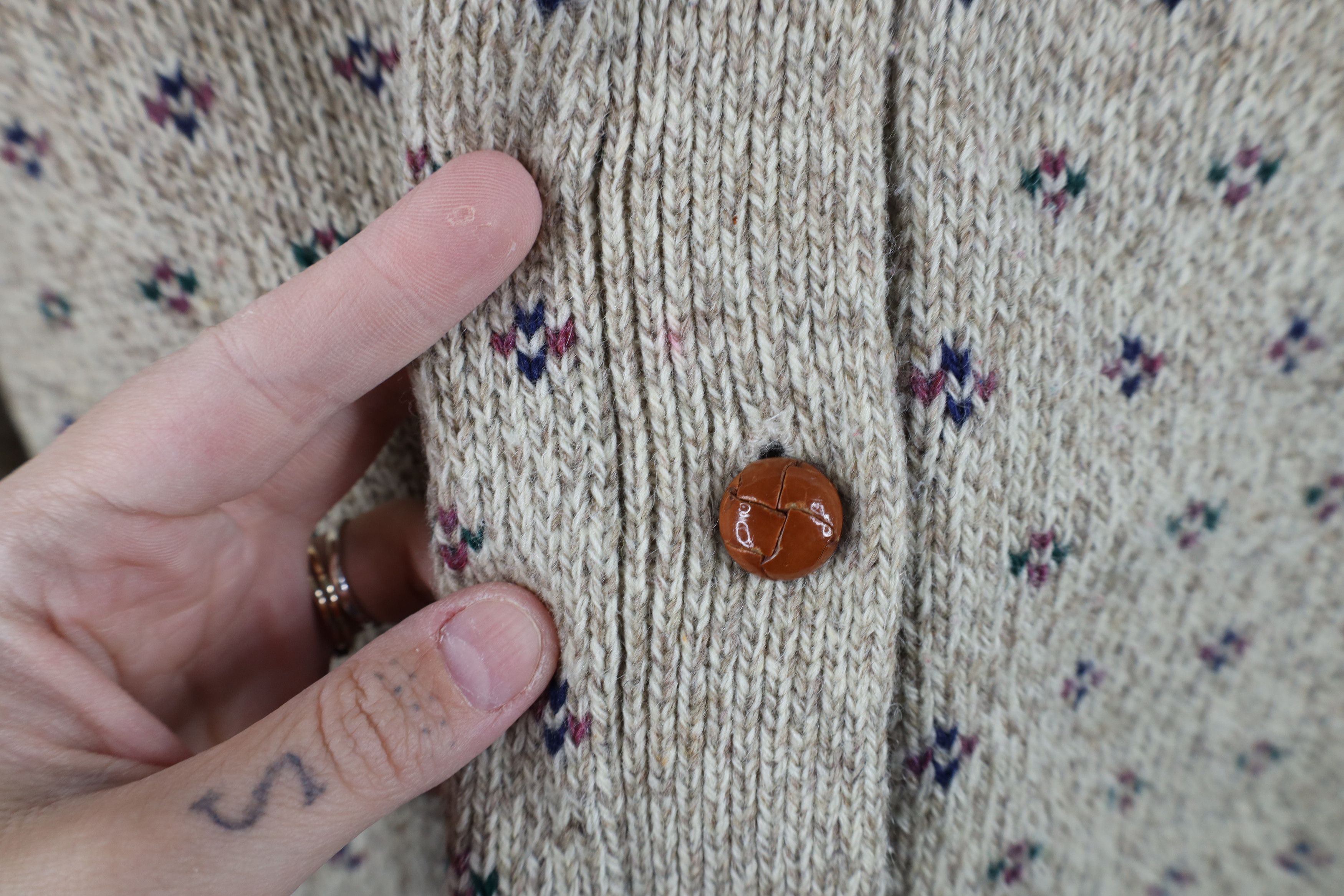 Eddie Bauer Vintage 90s Eddie Bauer Knit Geometric Cardigan Sweater Size M / US 6-8 / IT 42-44 - 5 Thumbnail