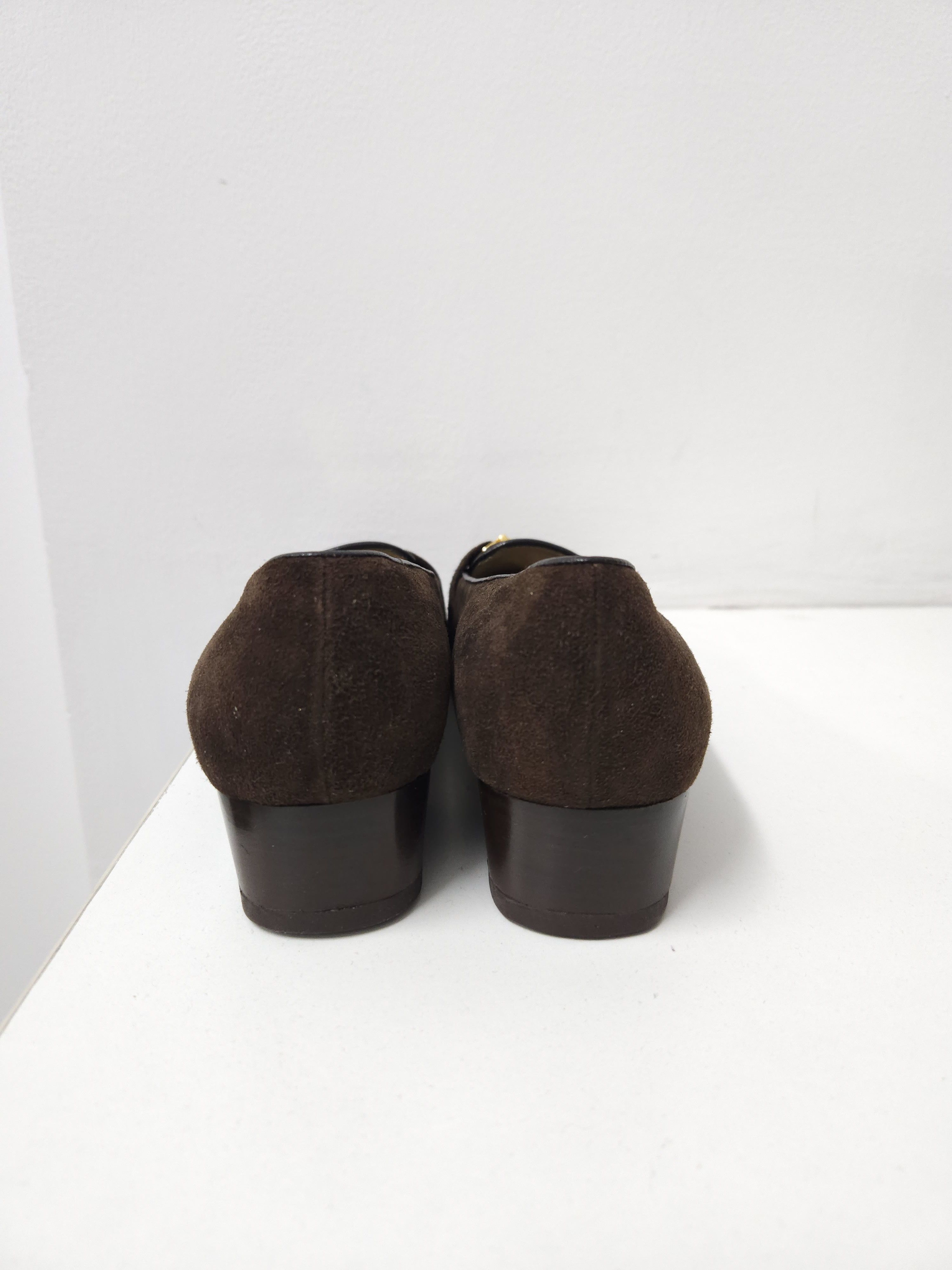 Salvatore Ferragamo Vintage Ferragamo brown suede loafers with gold hardware Size US 7 / IT 37 - 7 Thumbnail