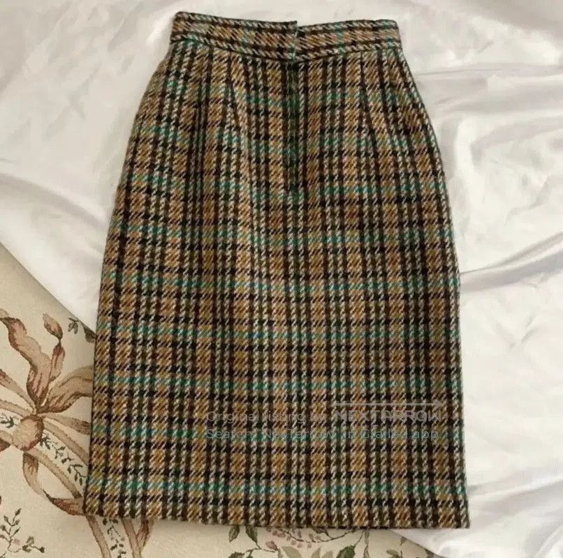 Dior Dior Khaki Wool Women's Midi Skirt . Size 28" / US 6 / IT 42 - 3 Thumbnail