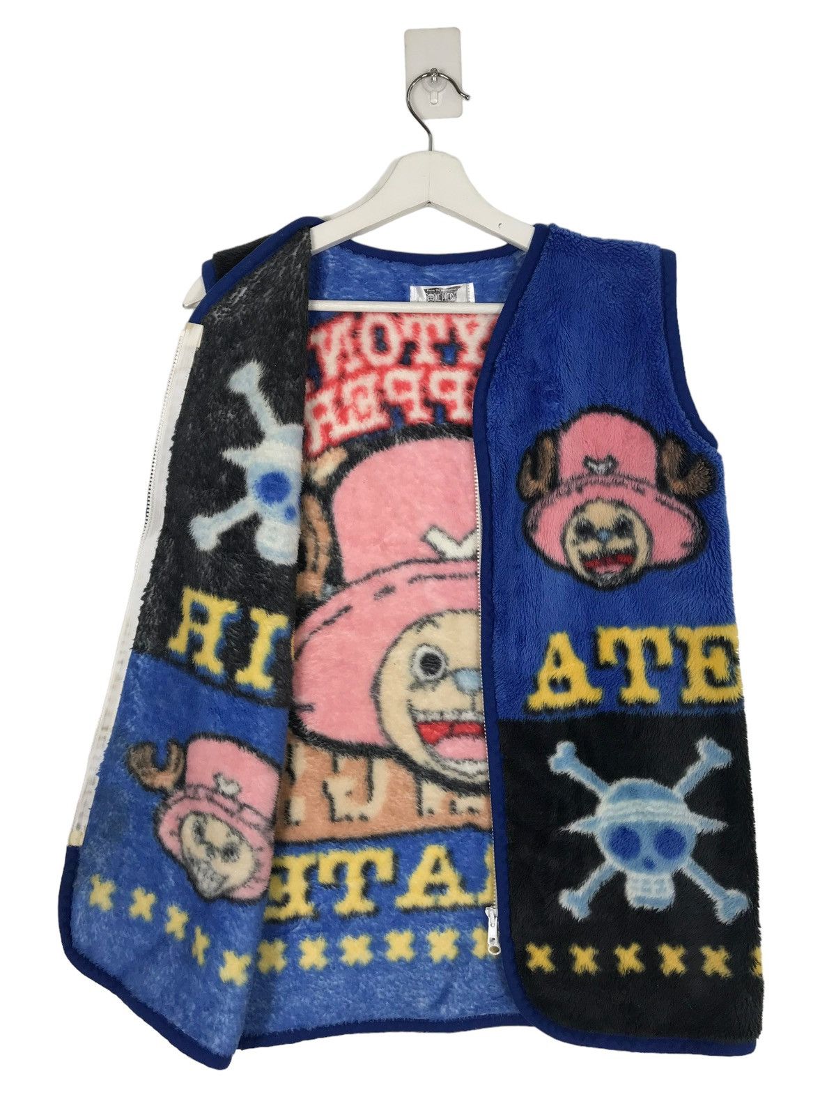 Japanese Brand 💥 ONE PIECE FLEECE BLANKET SLEEVE LESS Size US L / EU 52-54 / 3 - 1 Thumbnail