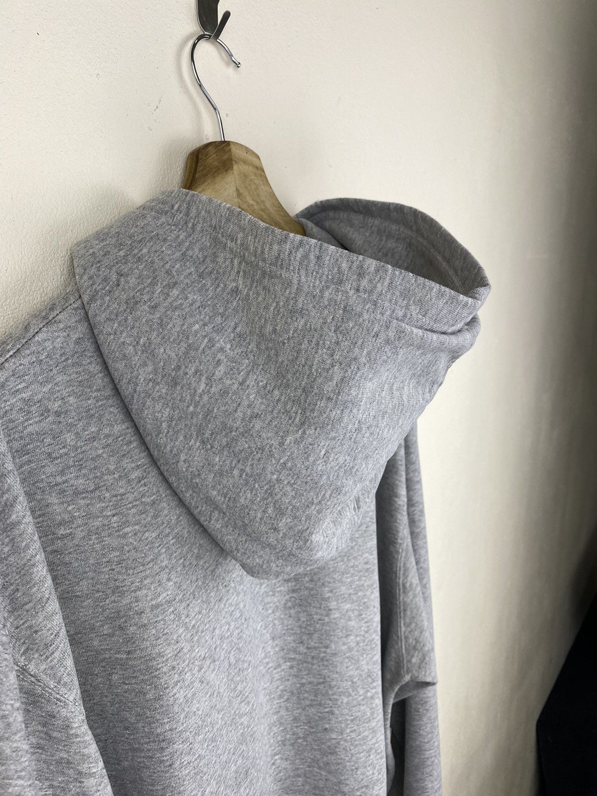 Nike Vintage 90s NIKE UNLV Center Swoosh Large Gray Hoodie Size US L / EU 52-54 / 3 - 8 Thumbnail