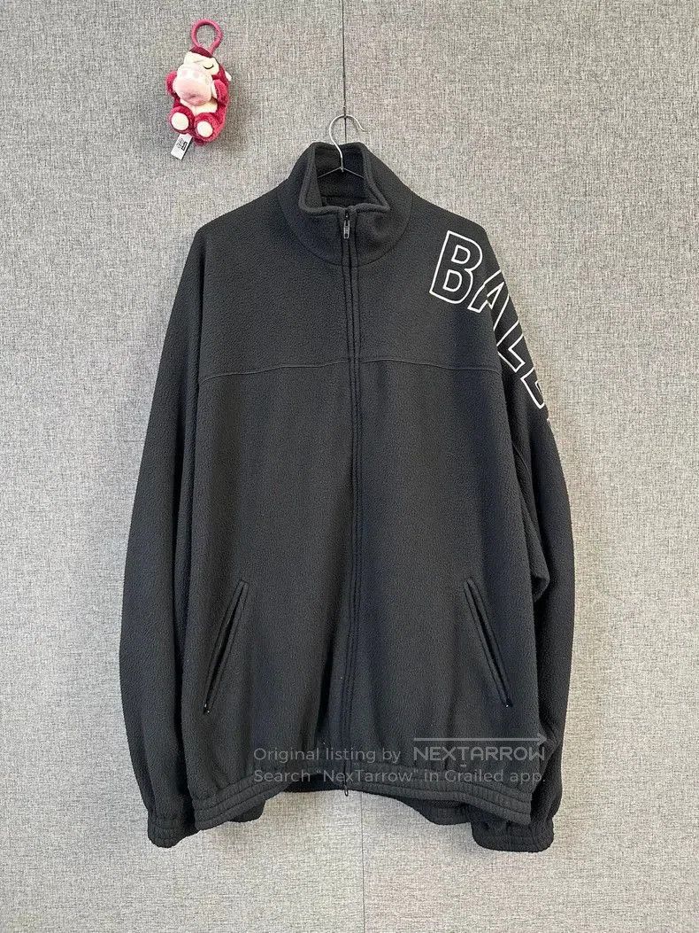 Balenciaga Balenciaga Black Logo Embroidered Puffer. Size US L / EU 52-54 / 3 - 1 Thumbnail