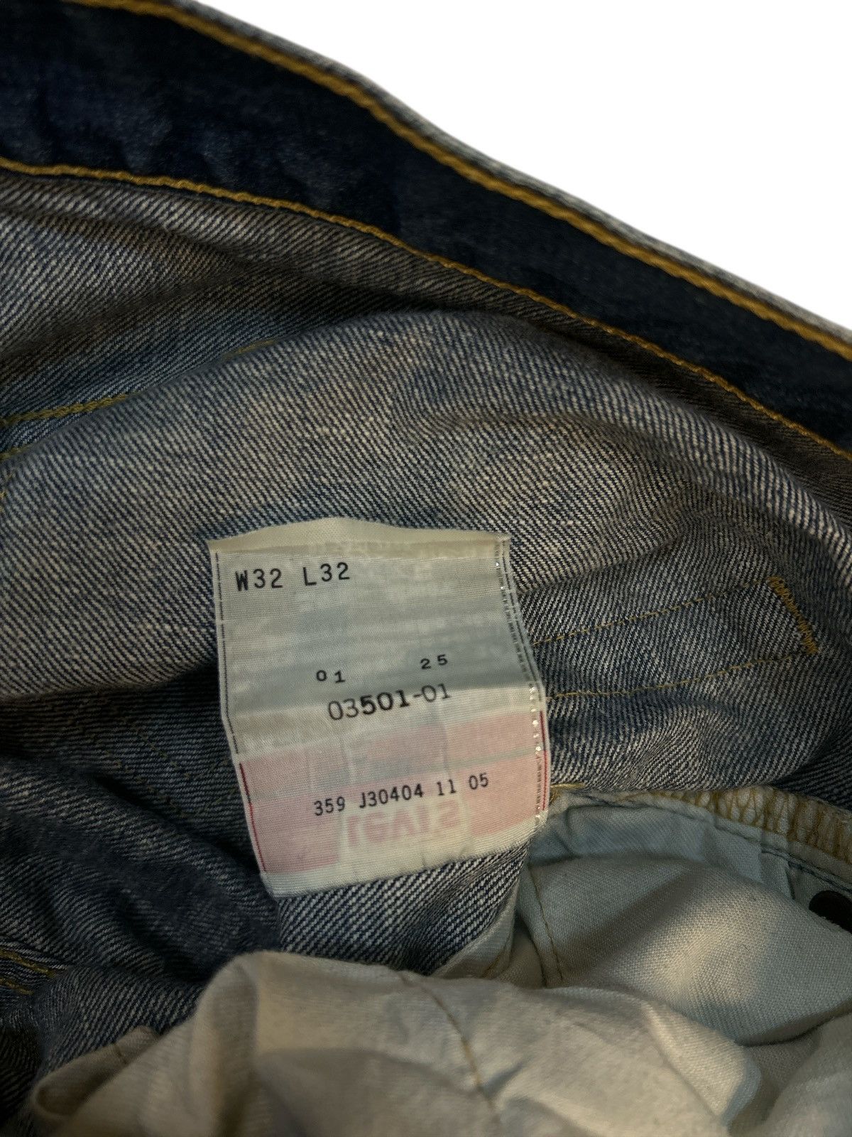 Levi's Vintage Clothing 👖 Vintage Levi's 501 Distressed Denim Jeans Japanese Release Size US 32 / EU 48 - 9 Thumbnail