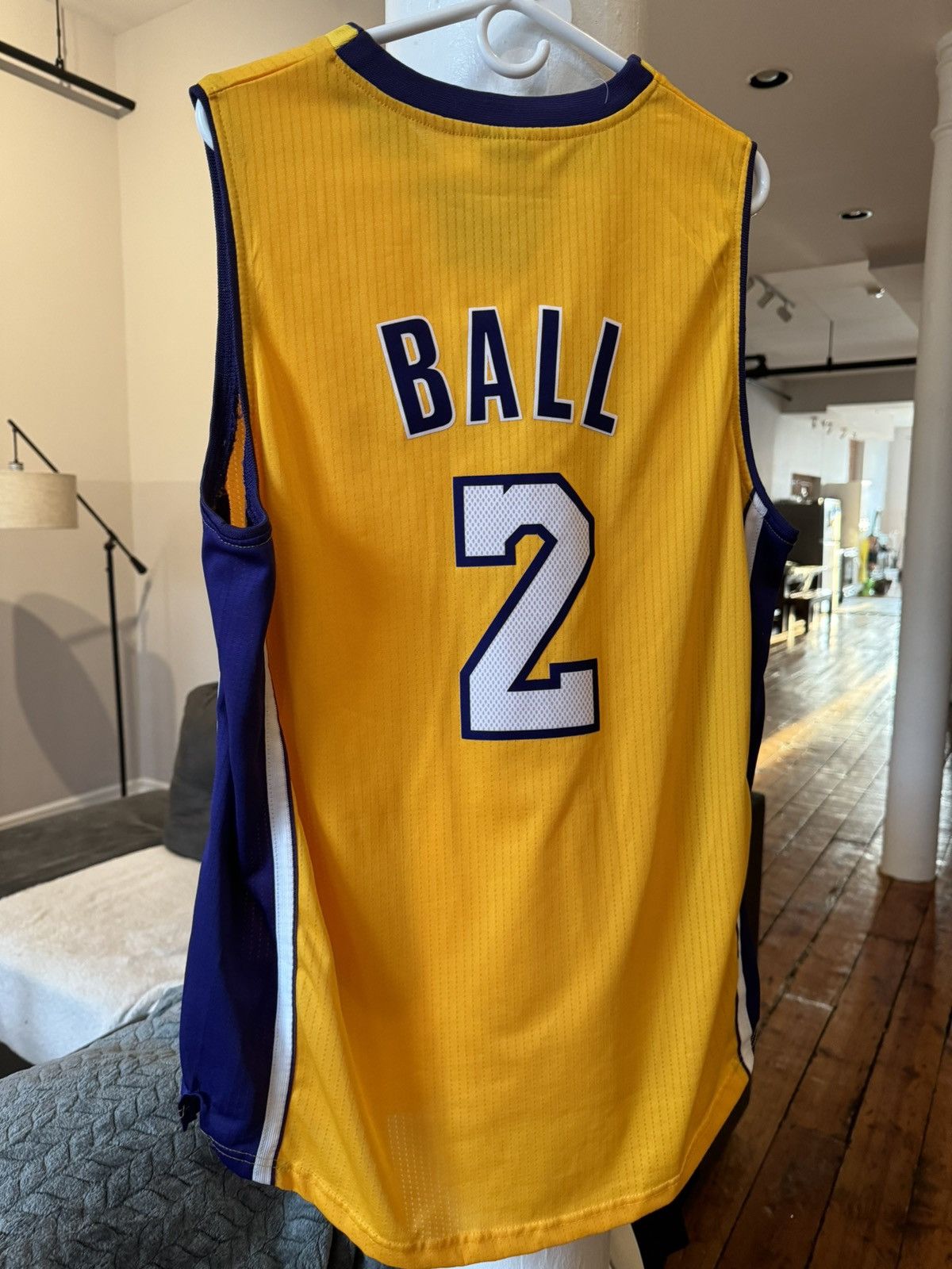 Vintage Nike Los Angeles Lakers Lonzo Ball Jersey Size US L / EU 52-54 / 3 - 2 Thumbnail